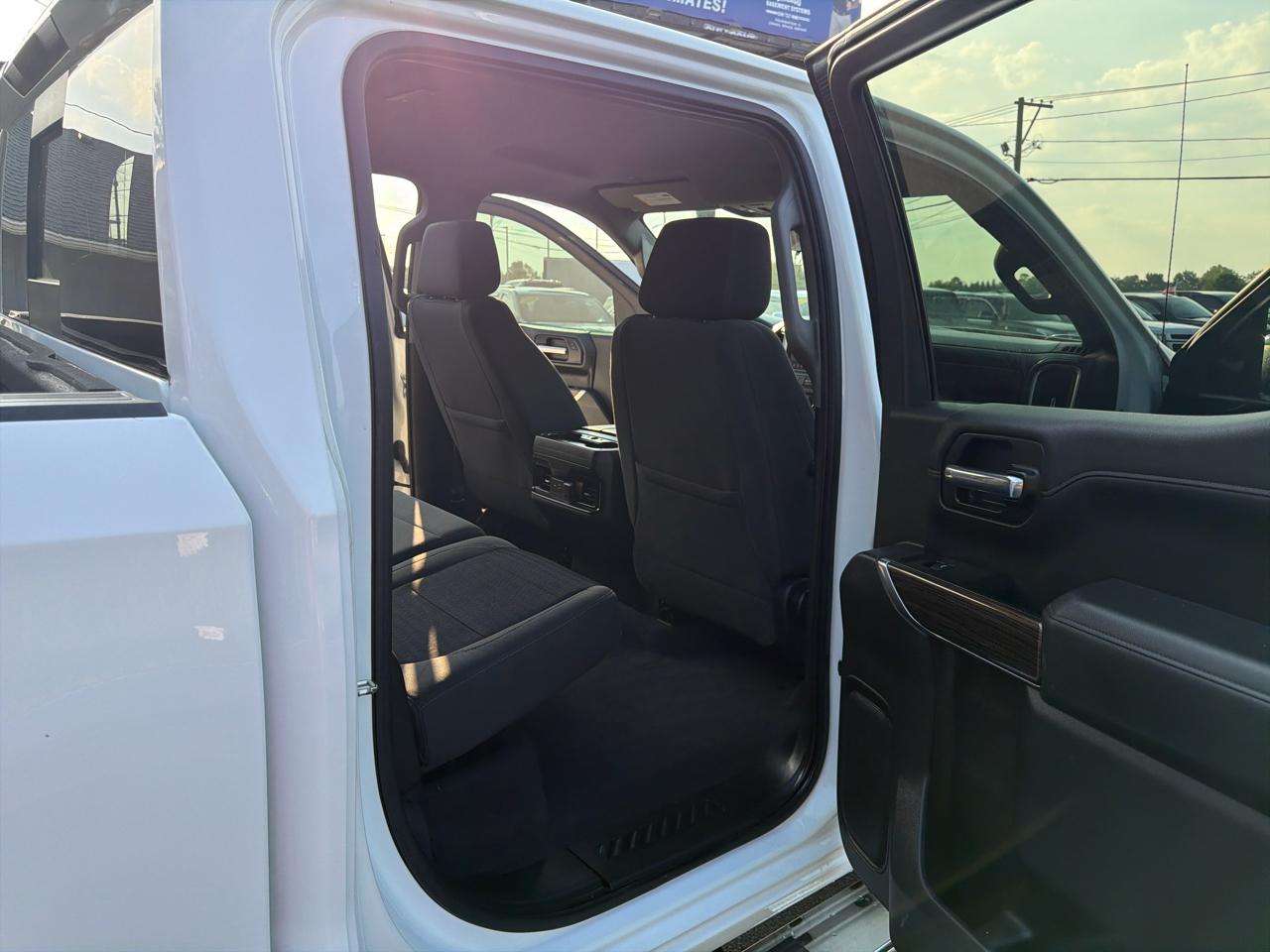Chevrolet Silverado 1500 4WD Crew Cab 147" RST 2019