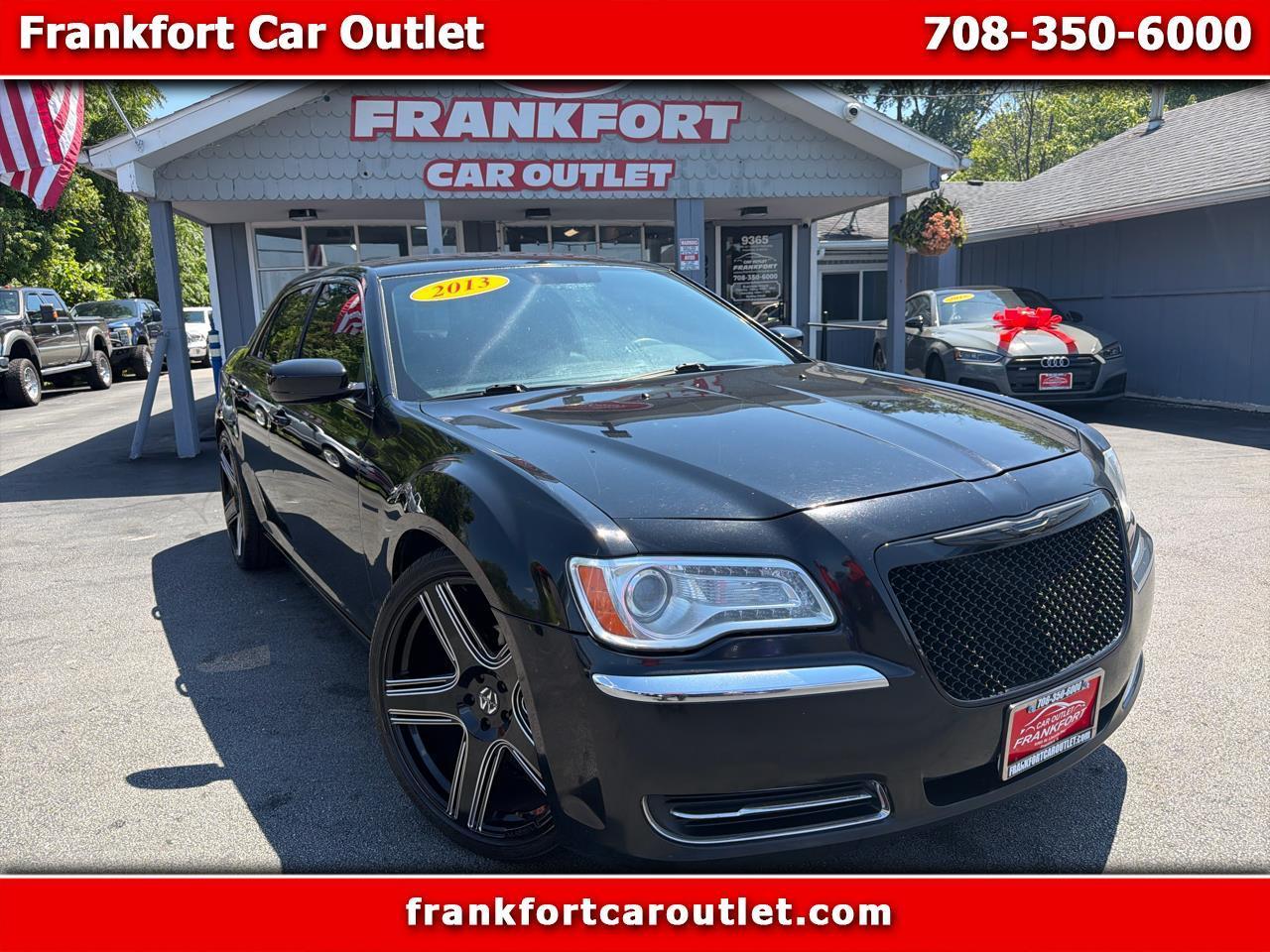 Chrysler 300 4dr Sdn RWD 2013