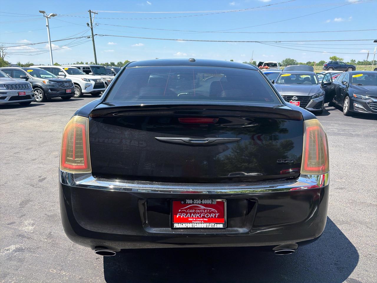 Chrysler 300 4dr Sdn RWD 2013