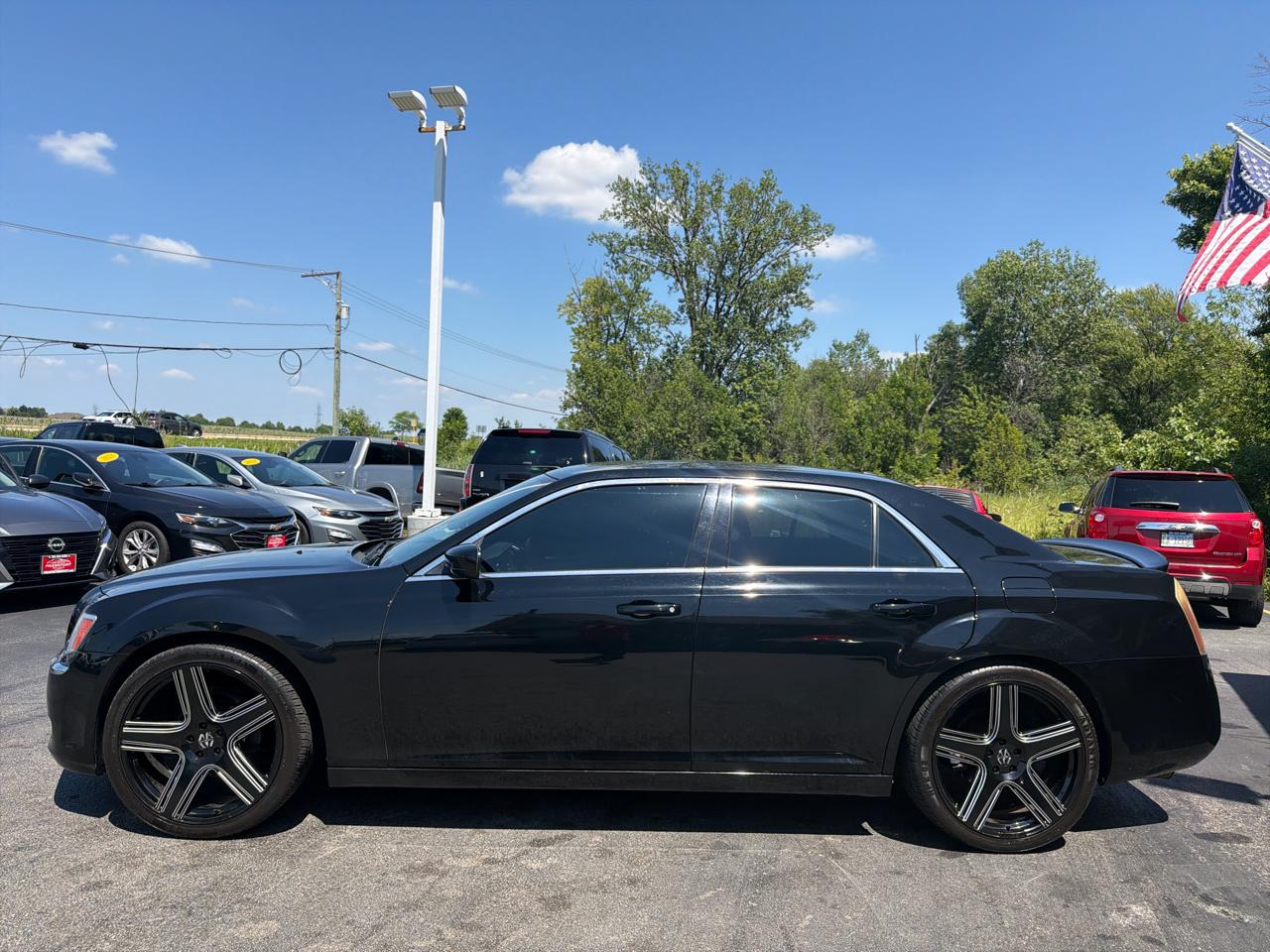 Chrysler 300 4dr Sdn RWD 2013
