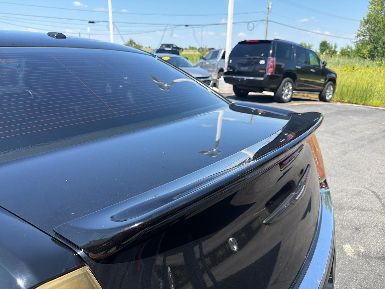 Chrysler 300 4dr Sdn RWD 2013