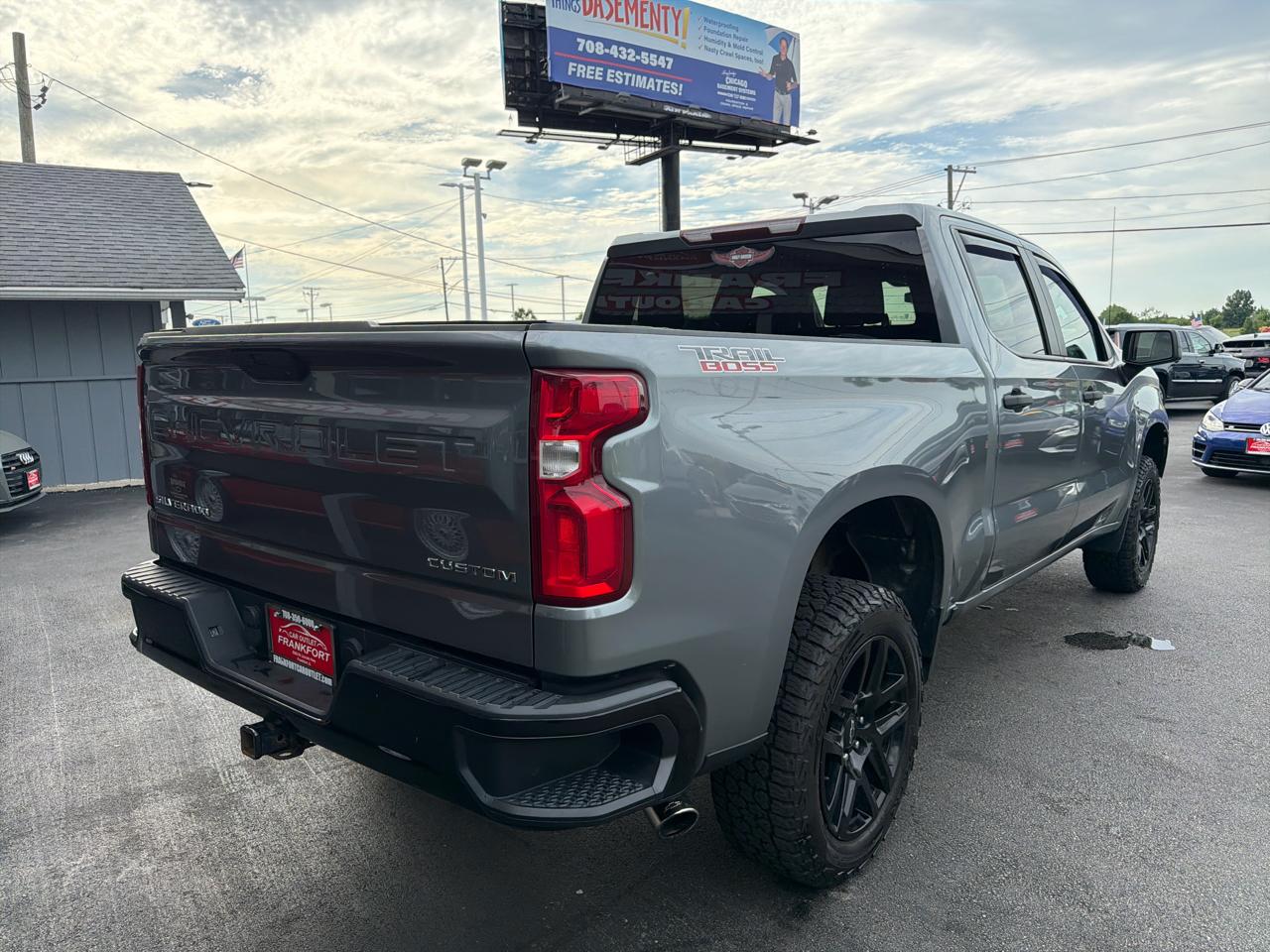 Chevrolet Silverado 1500 4WD Crew Cab 147" Custom Trail Boss 2021