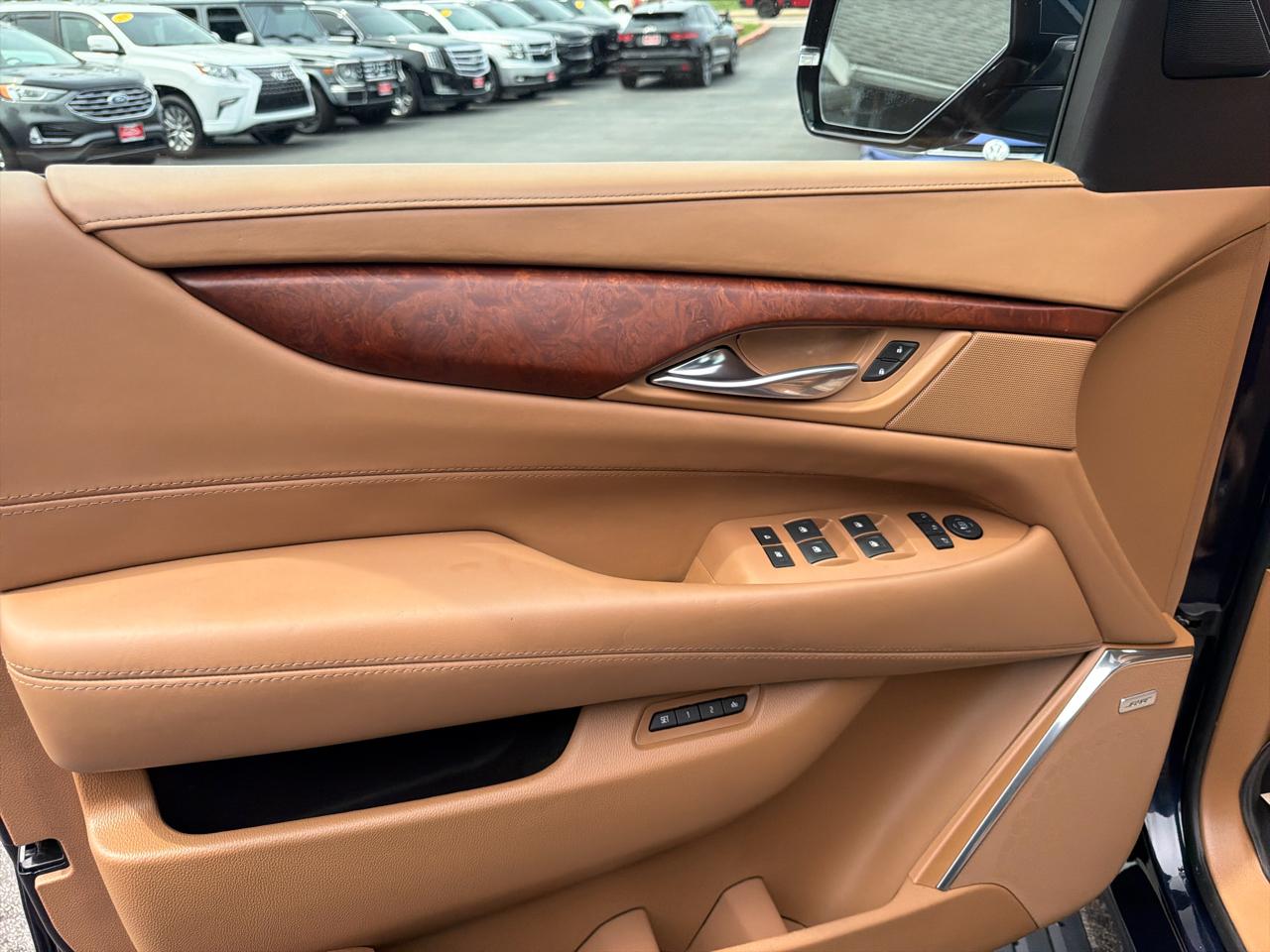 Cadillac Escalade ESV  2017