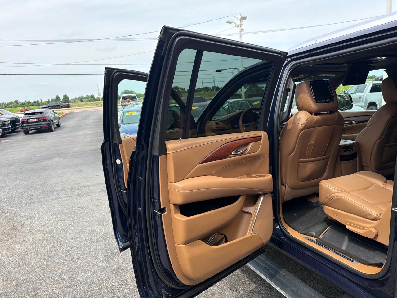 Cadillac Escalade ESV  2017