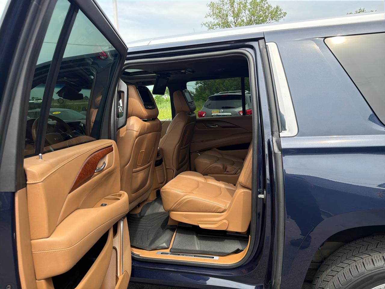 Cadillac Escalade ESV  2017