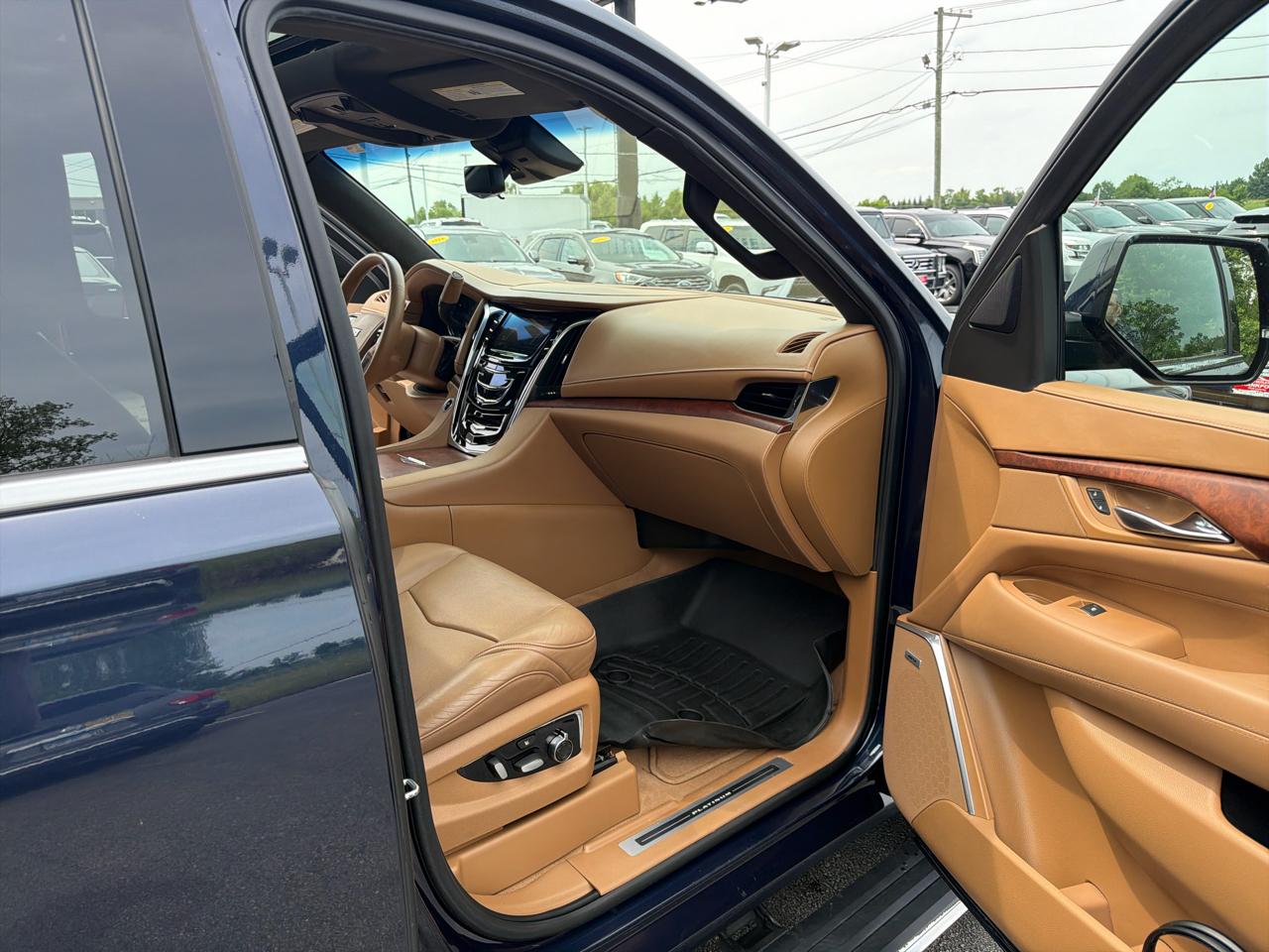 Cadillac Escalade ESV  2017