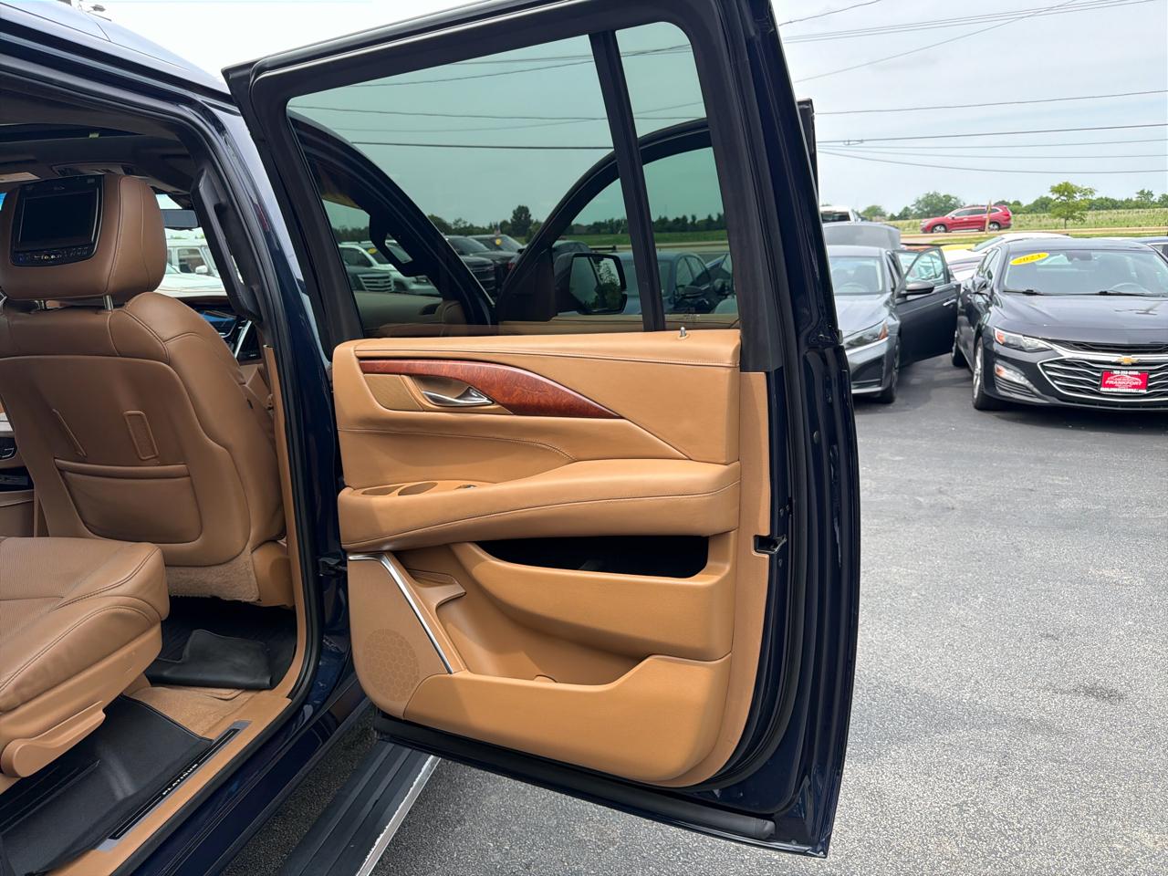 Cadillac Escalade ESV  2017