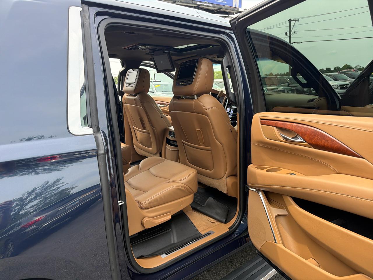 Cadillac Escalade ESV  2017
