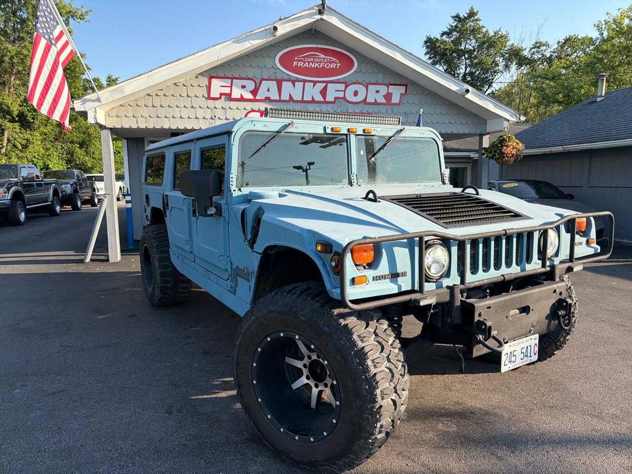 AM General Hummer 4-Passenger Wgn Enclosed 2001
