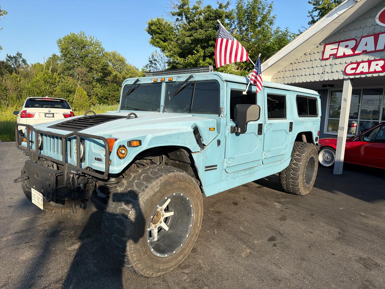 AM General Hummer 4-Passenger Wgn Enclosed 2001