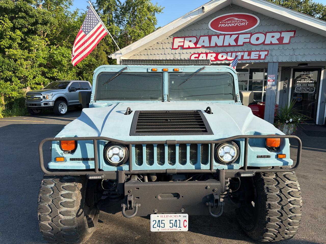AM General Hummer 4-Passenger Wgn Enclosed 2001