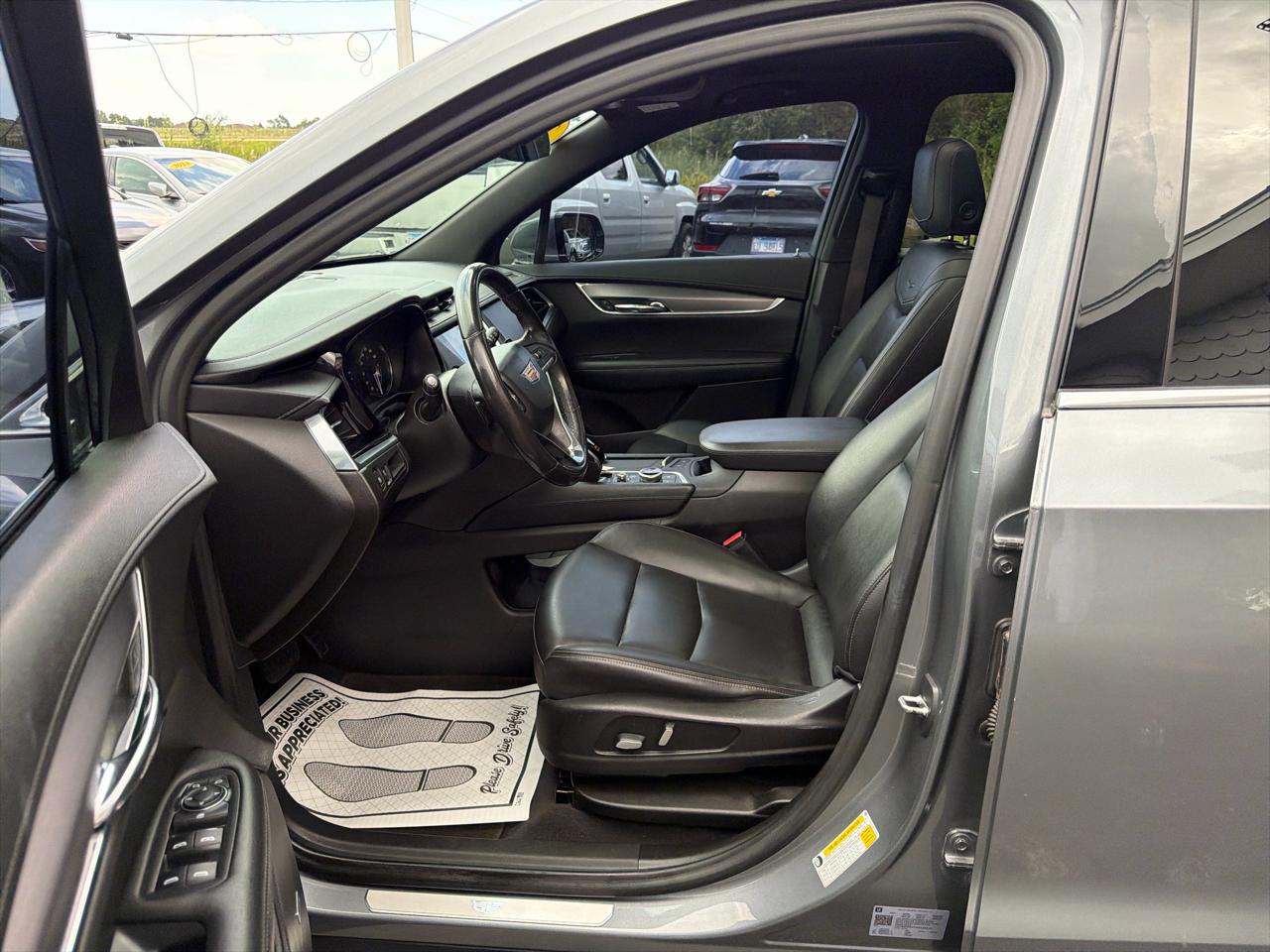 Cadillac XT6 FWD 4dr Luxury 2021
