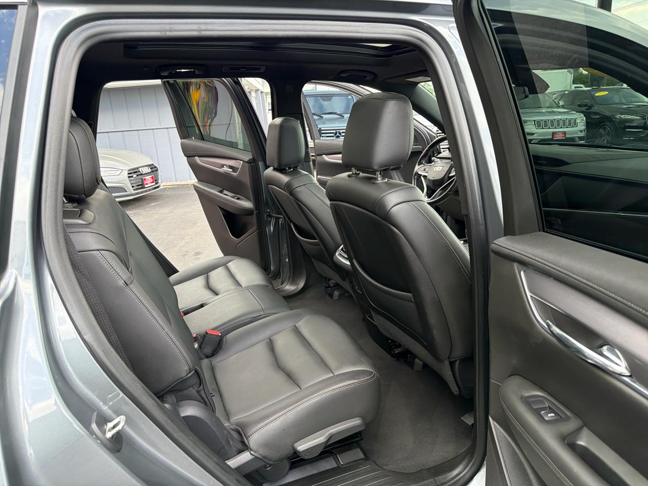 Cadillac XT6 FWD 4dr Luxury 2021