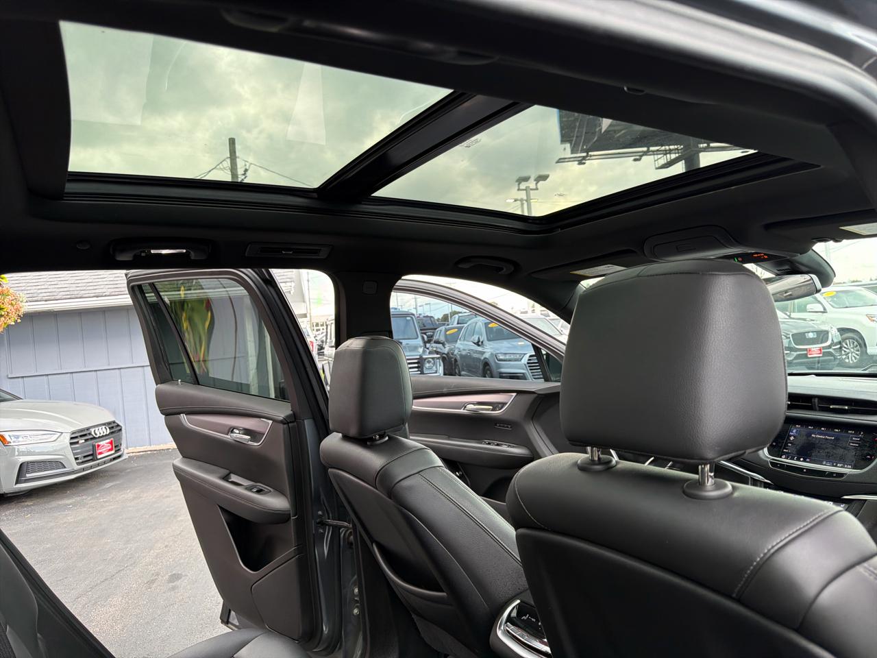 Cadillac XT6 FWD 4dr Luxury 2021