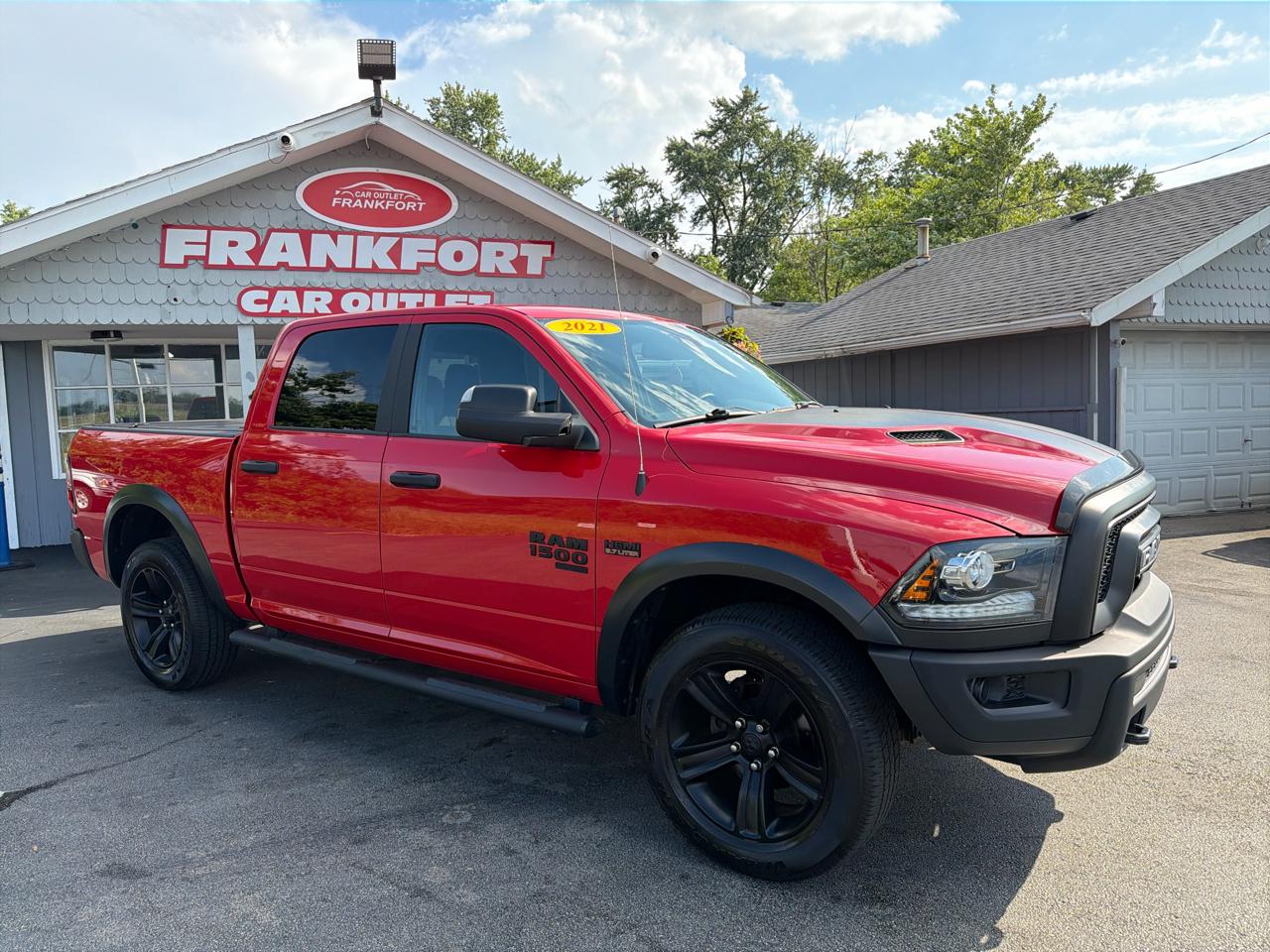 RAM 1500 Classic Warlock 4x4 Crew Cab 5'7" Box 2021