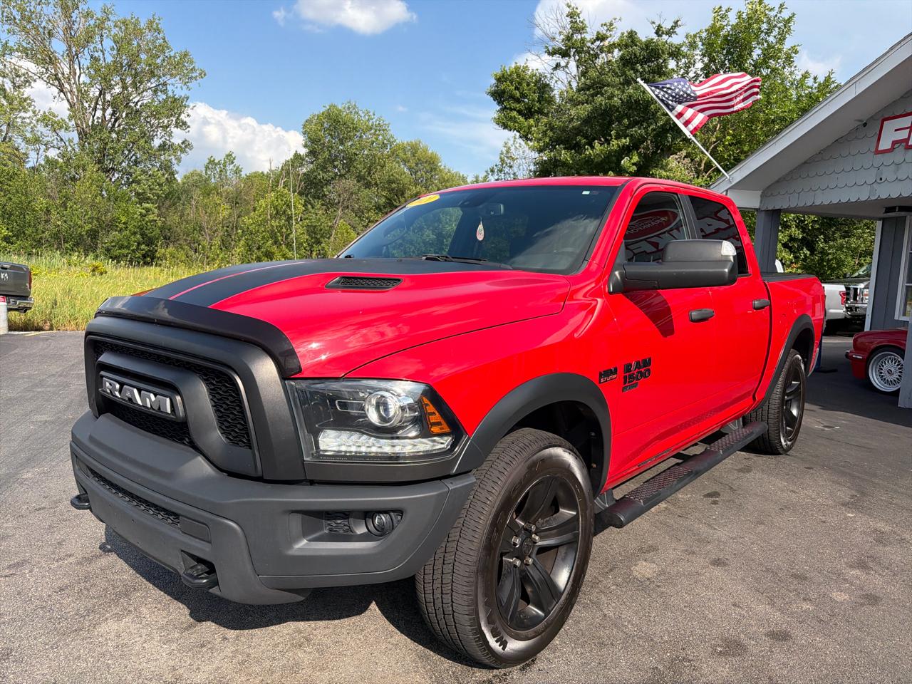 RAM 1500 Classic Warlock 4x4 Crew Cab 5'7" Box 2021