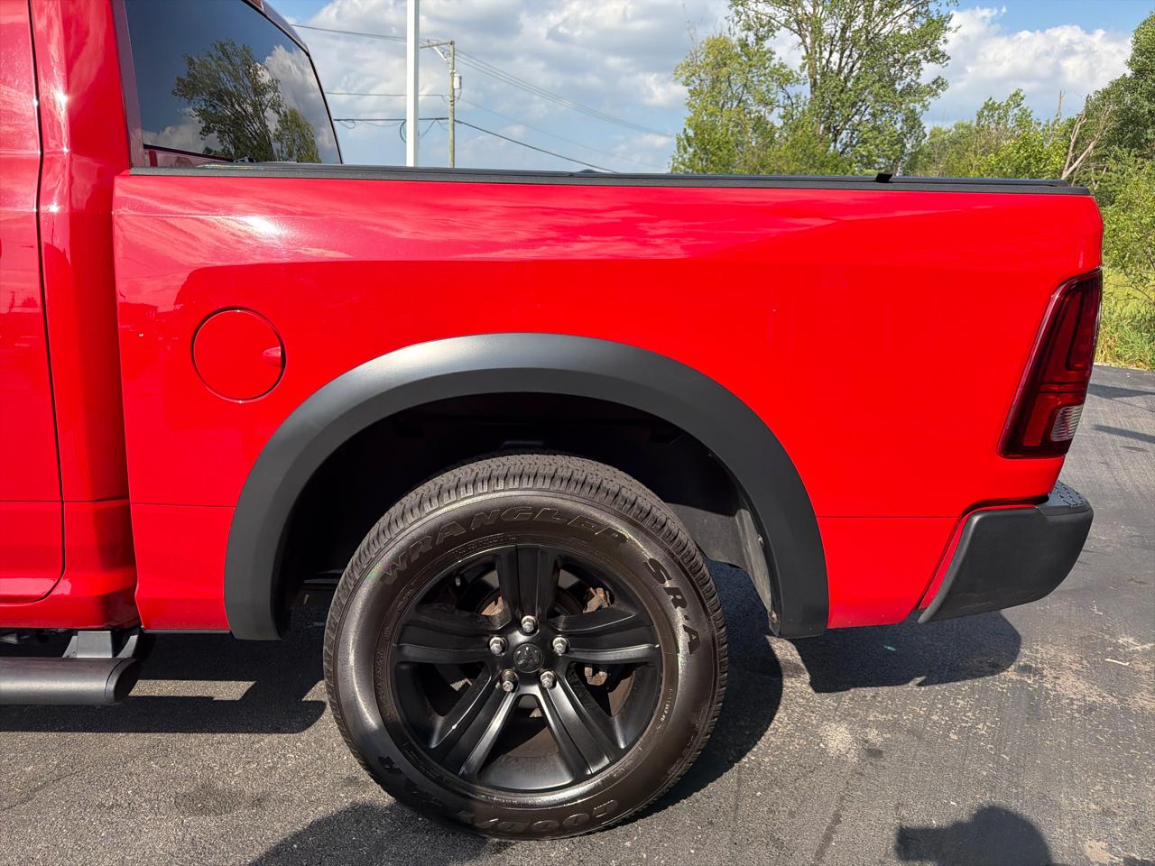 RAM 1500 Classic Warlock 4x4 Crew Cab 5'7" Box 2021