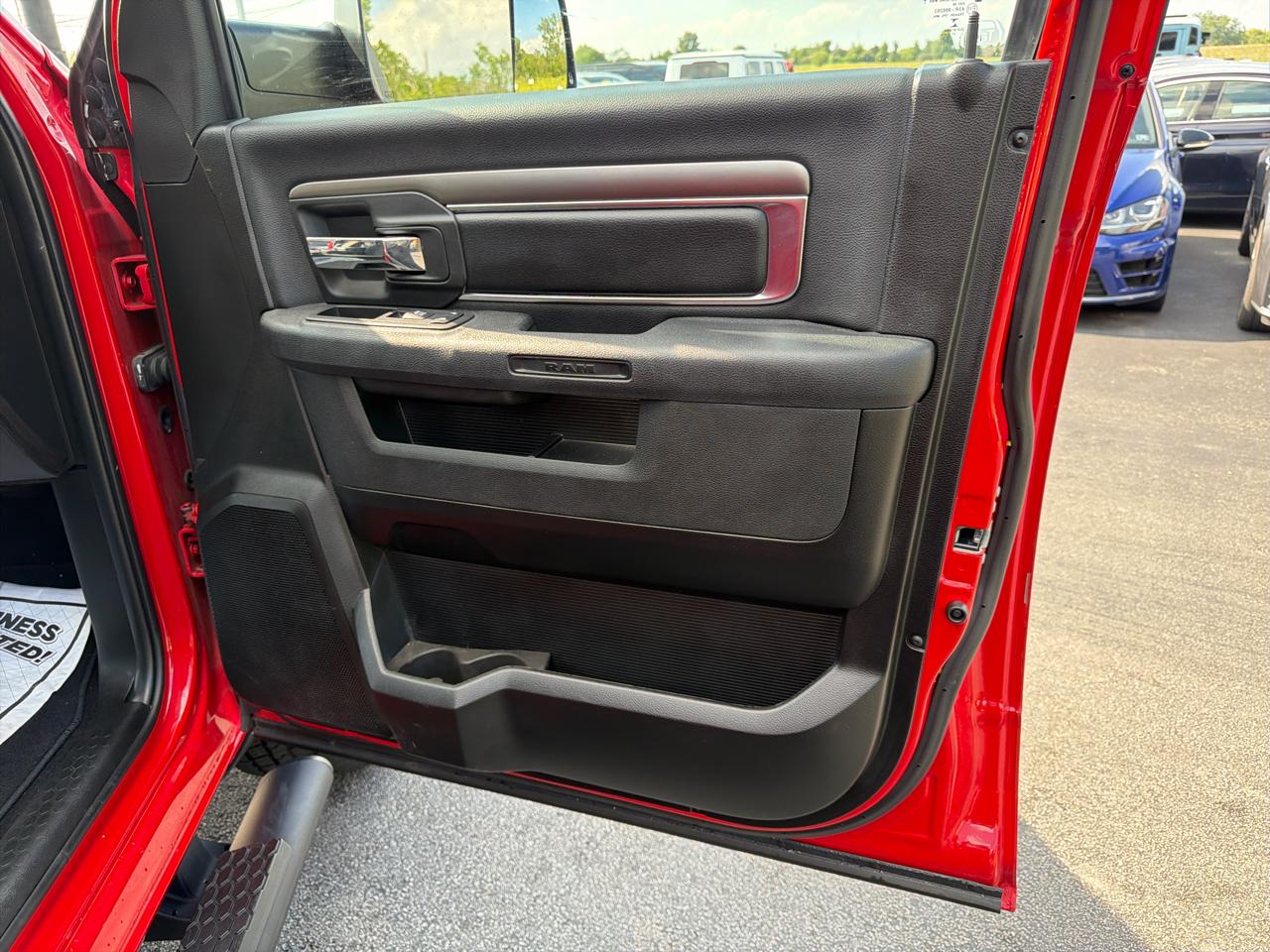 RAM 1500 Classic Warlock 4x4 Crew Cab 5'7" Box 2021