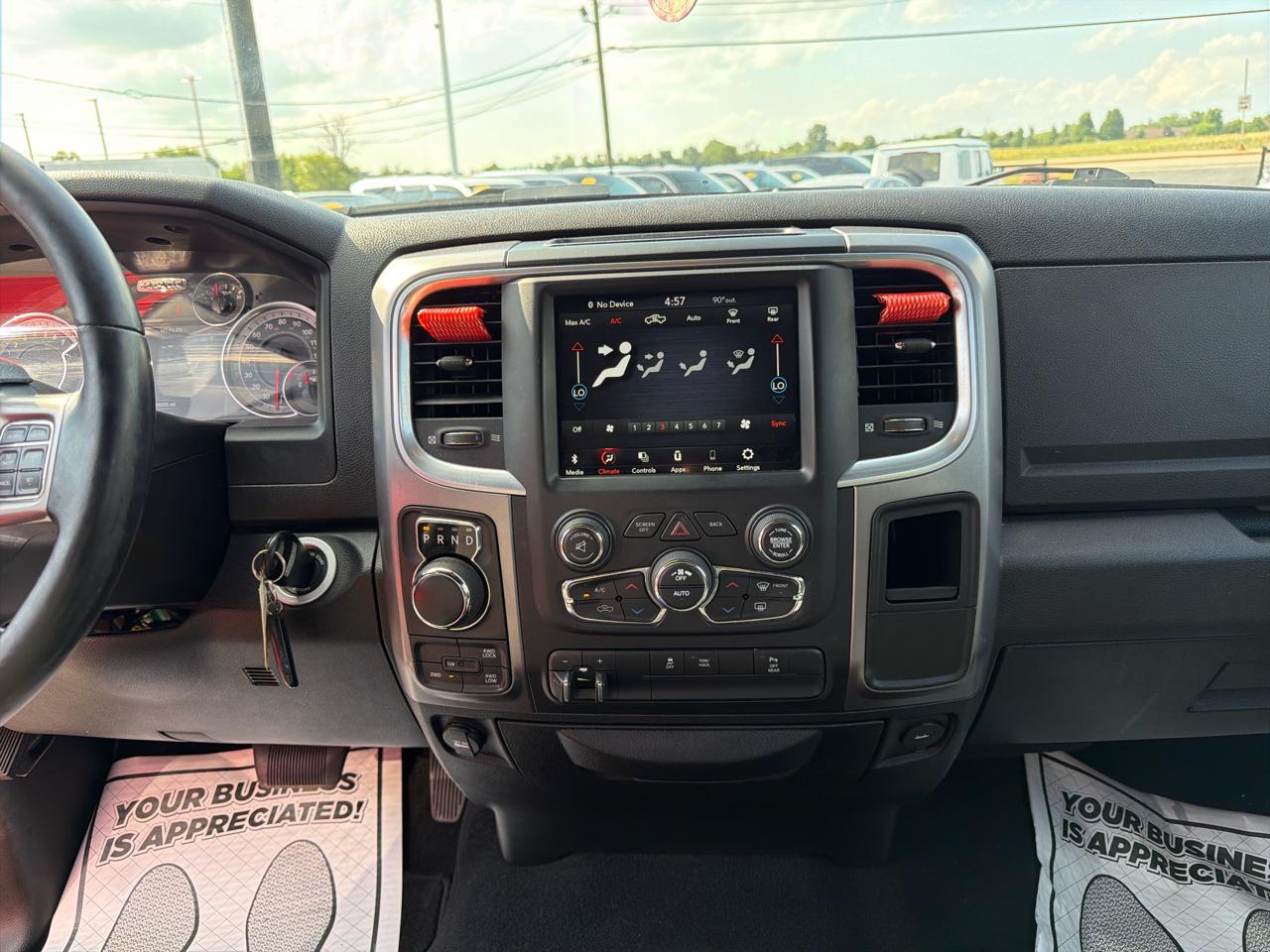 RAM 1500 Classic Warlock 4x4 Crew Cab 5'7" Box 2021