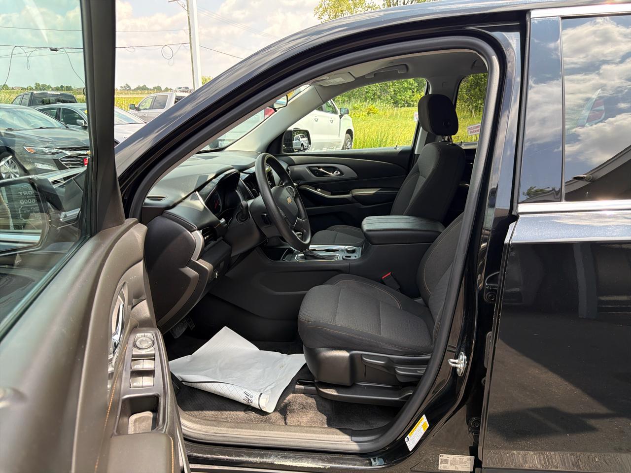 Chevrolet Traverse FWD 4dr LS w/1LS 2020