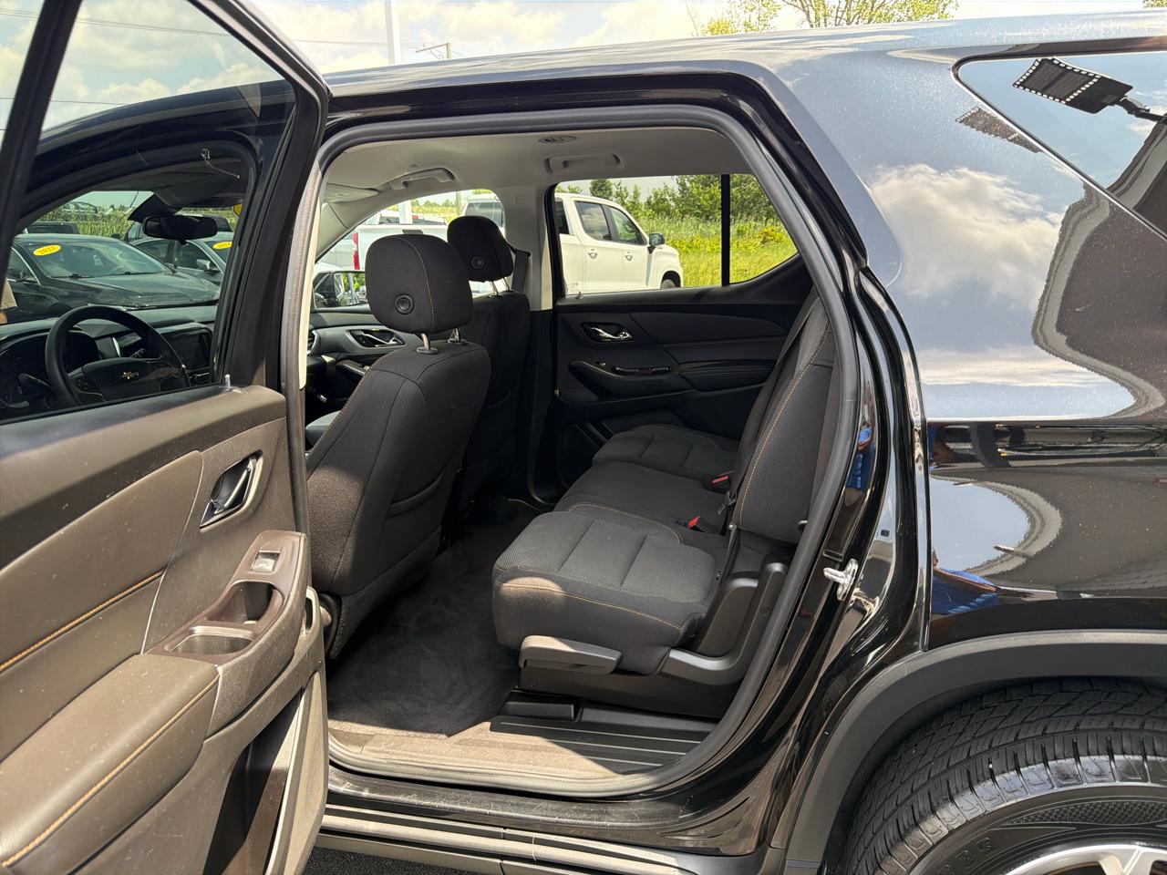 Chevrolet Traverse FWD 4dr LS w/1LS 2020