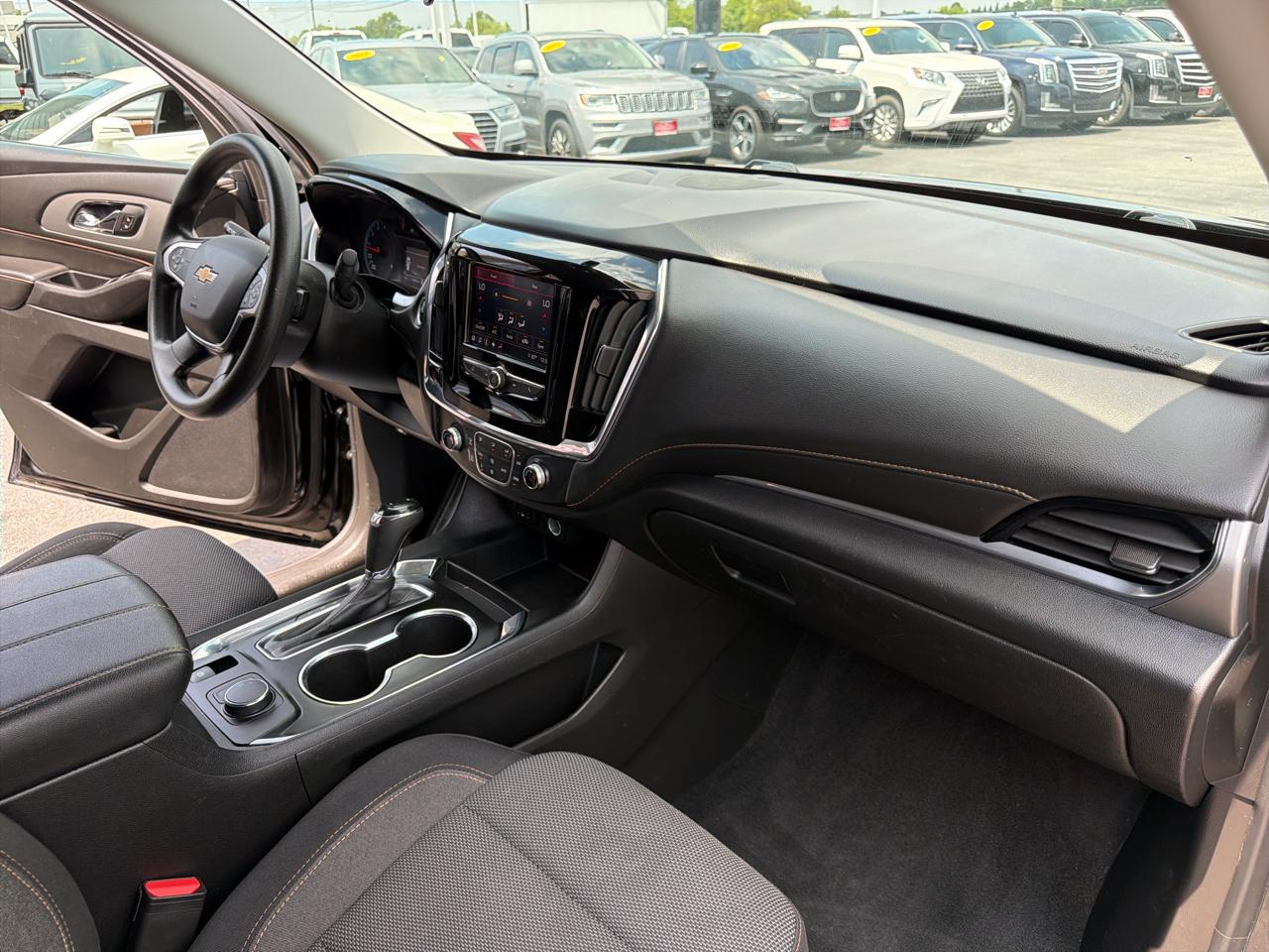Chevrolet Traverse FWD 4dr LS w/1LS 2020