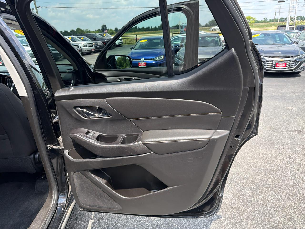 Chevrolet Traverse FWD 4dr LS w/1LS 2020