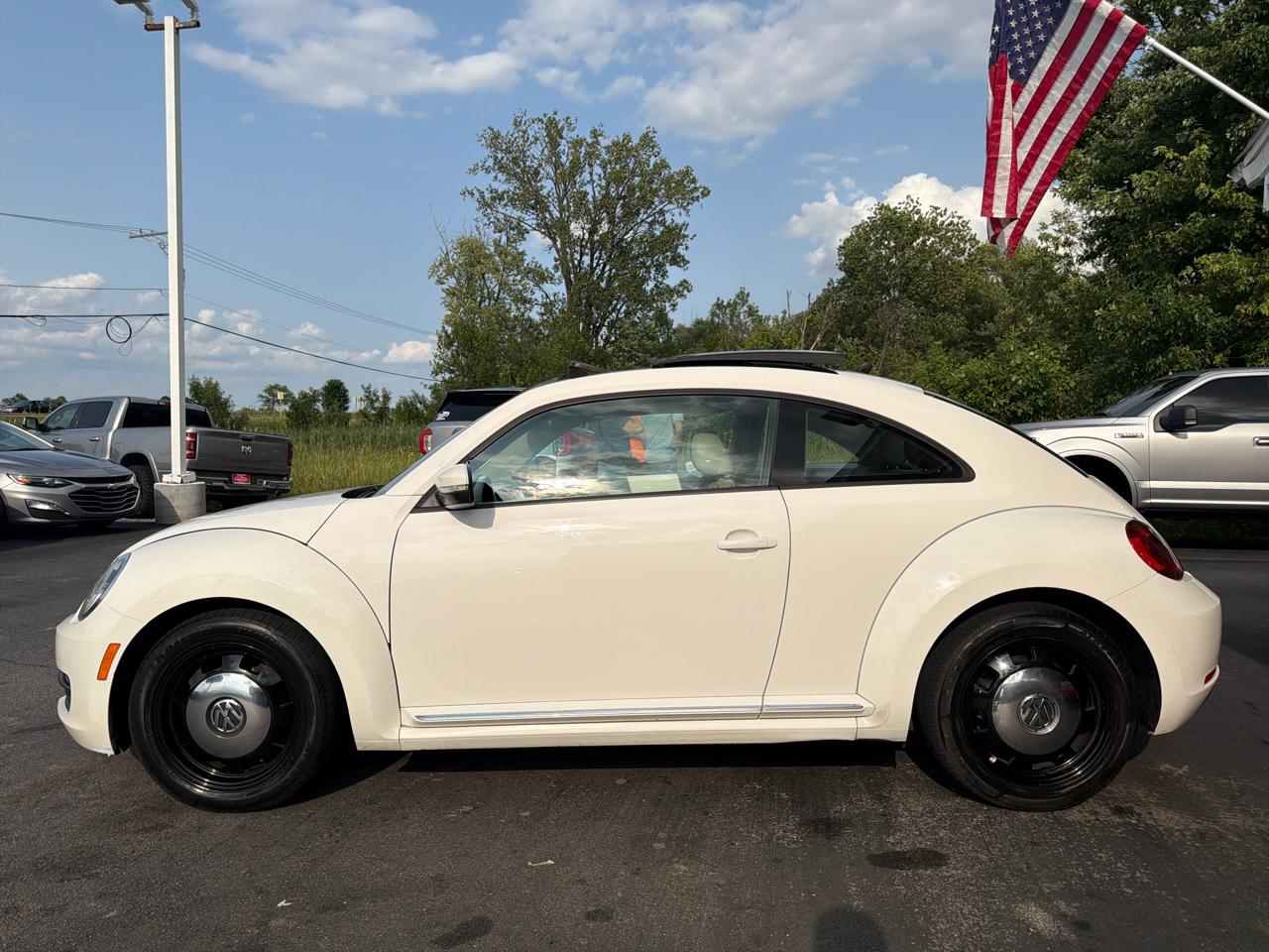 Volkswagen Beetle Coupe 2dr Auto 2.5L *Ltd Avail* 2014