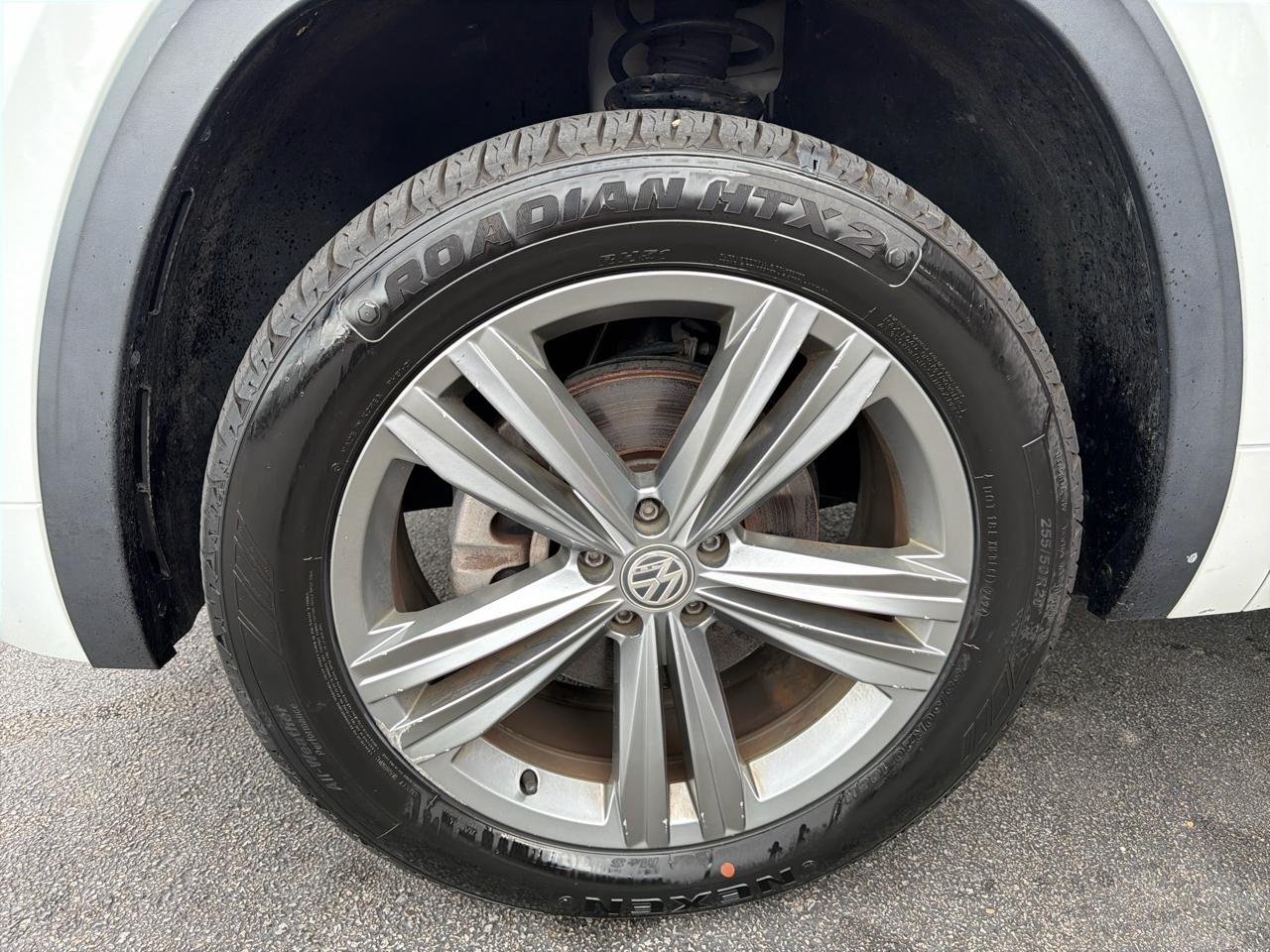 Volkswagen Atlas 3.6L V6 SEL R-Line FWD 2019