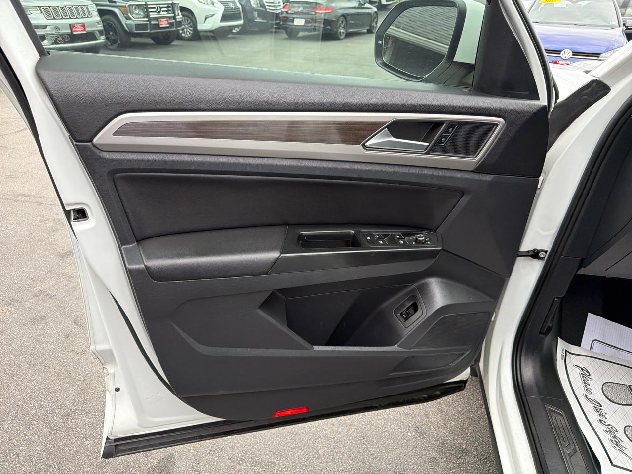 Volkswagen Atlas 3.6L V6 SEL R-Line FWD 2019