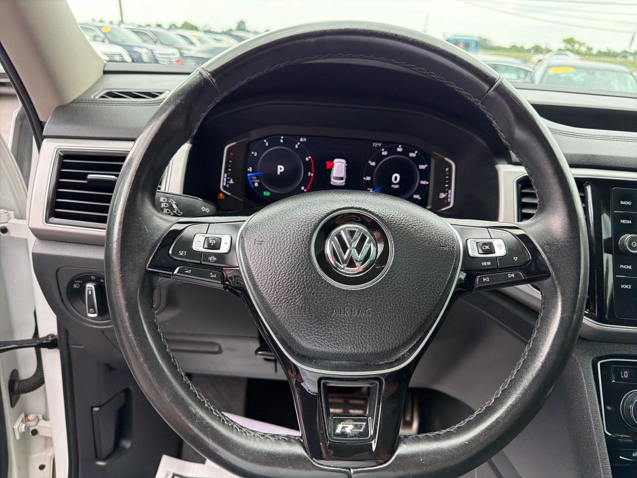Volkswagen Atlas 3.6L V6 SEL R-Line FWD 2019