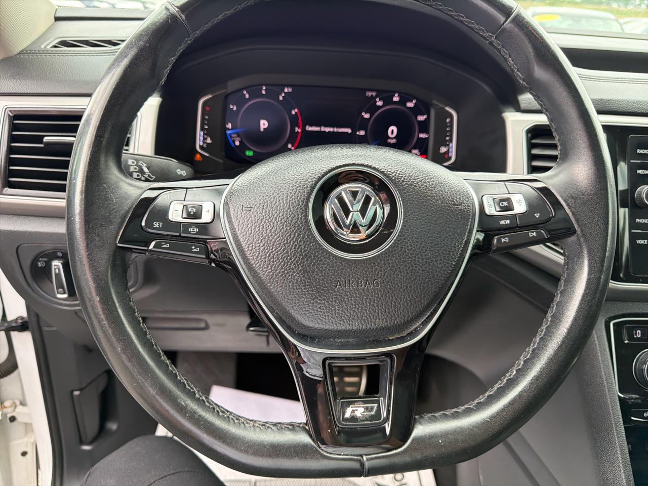 Volkswagen Atlas 3.6L V6 SEL R-Line FWD 2019