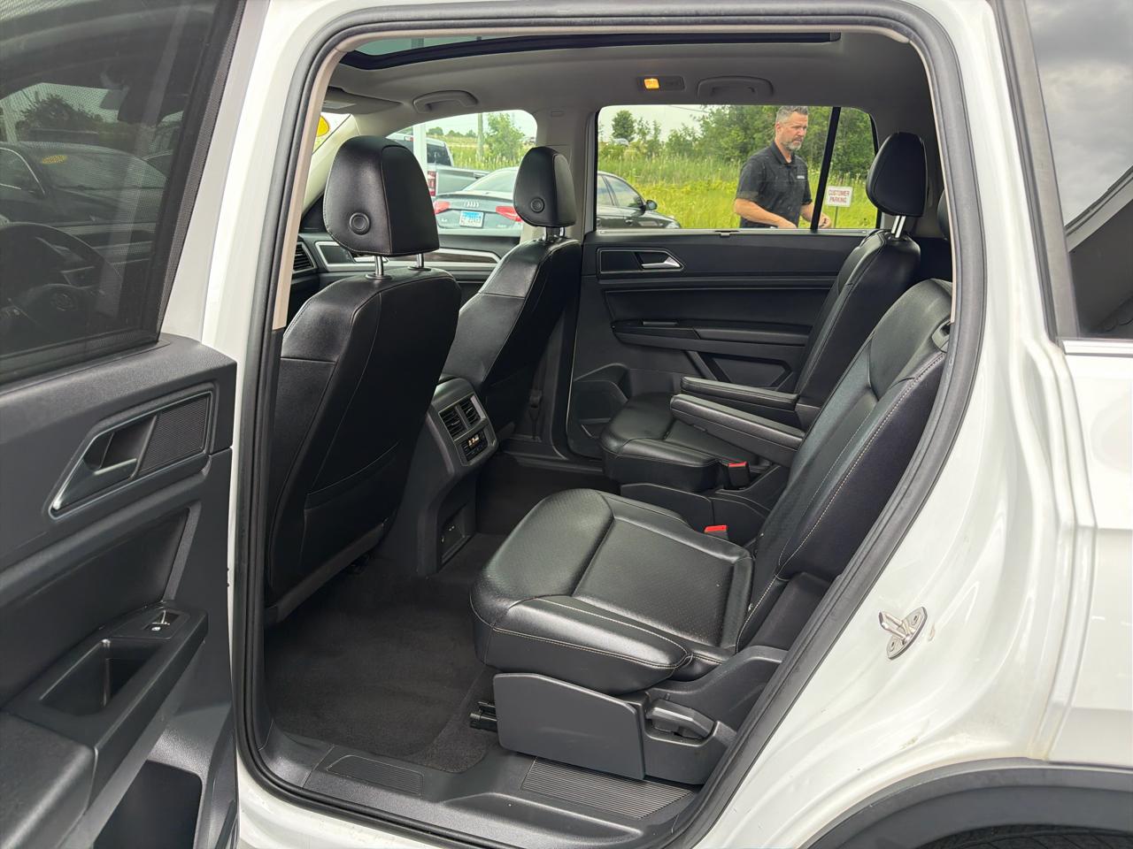 Volkswagen Atlas 3.6L V6 SEL R-Line FWD 2019