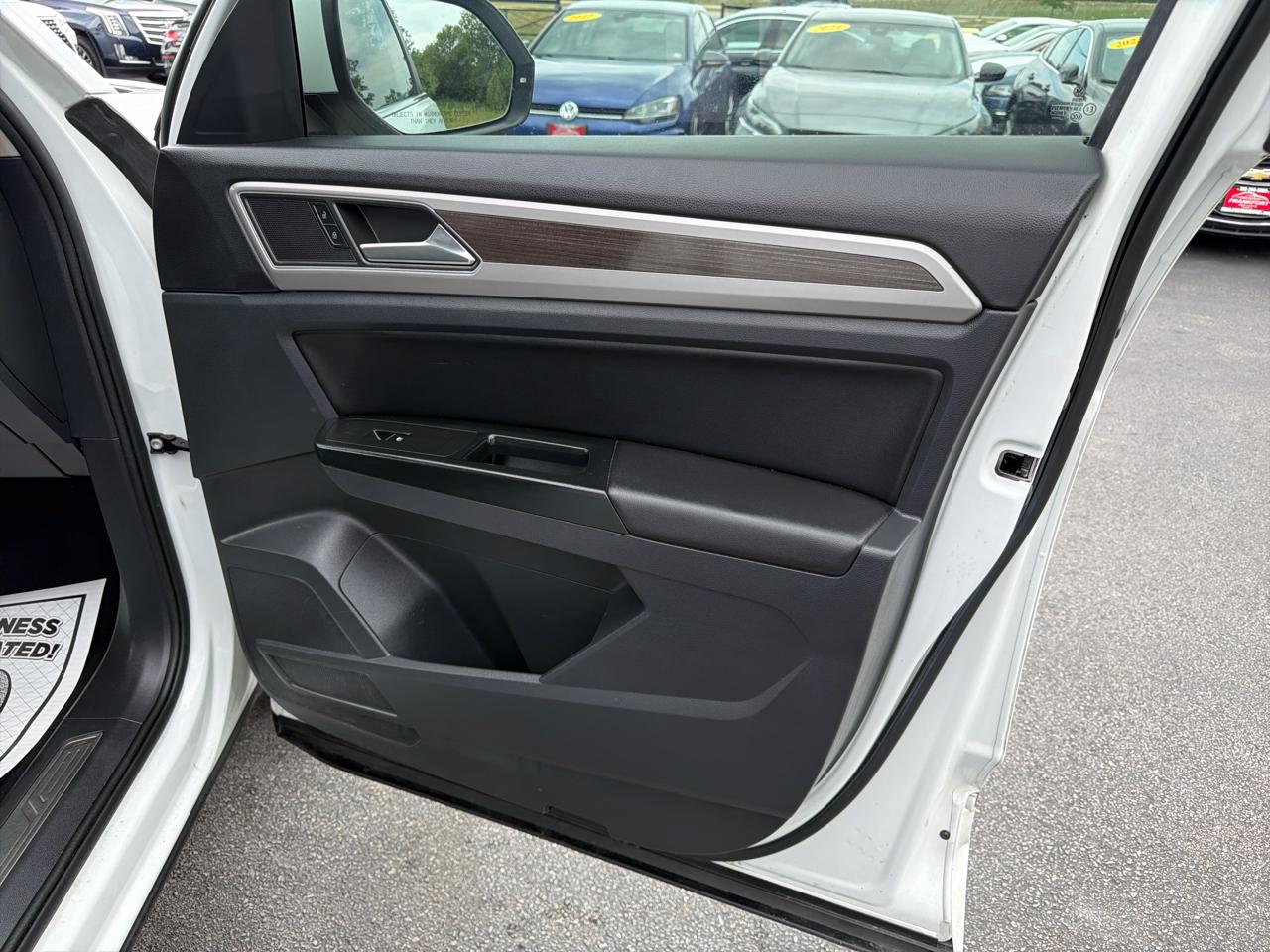 Volkswagen Atlas 3.6L V6 SEL R-Line FWD 2019