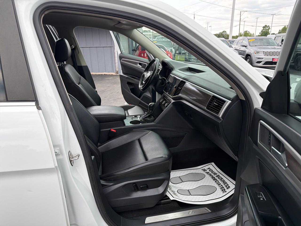 Volkswagen Atlas 3.6L V6 SEL R-Line FWD 2019