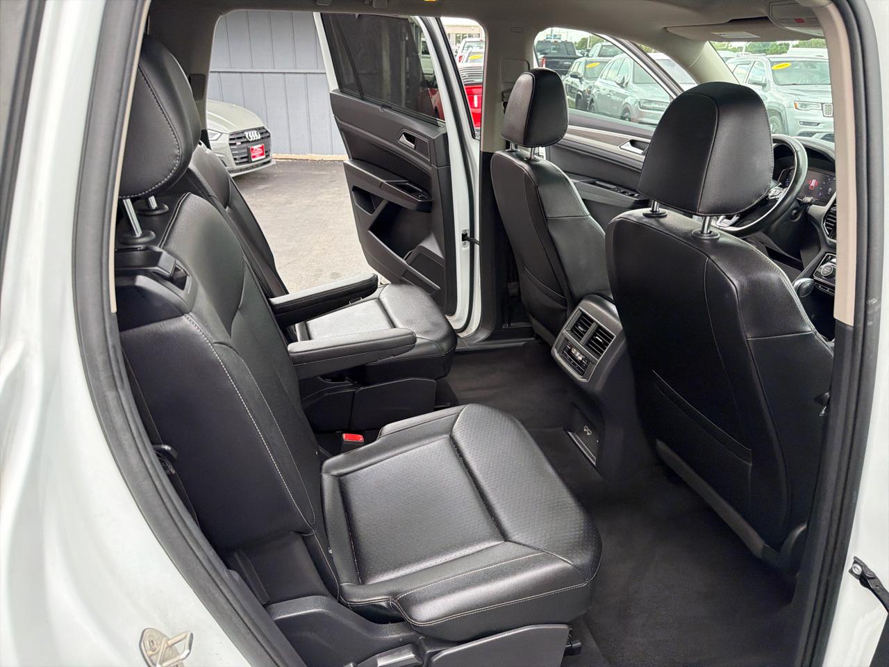 Volkswagen Atlas 3.6L V6 SEL R-Line FWD 2019