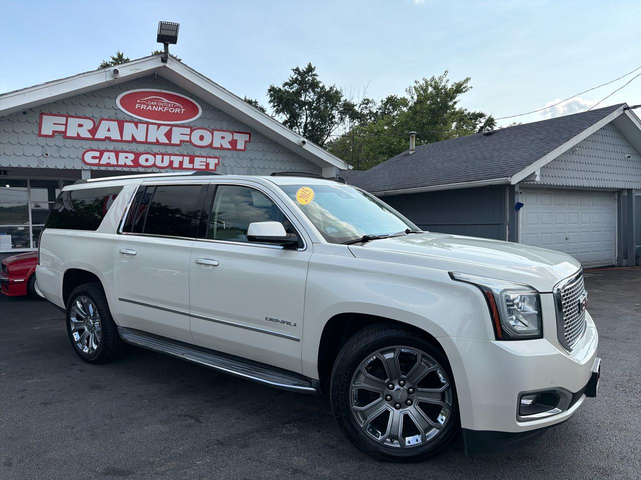 GMC Yukon XL 4WD 4dr Denali 2015