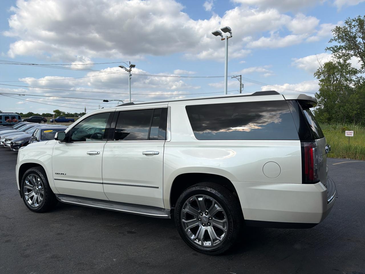 GMC Yukon XL 4WD 4dr Denali 2015