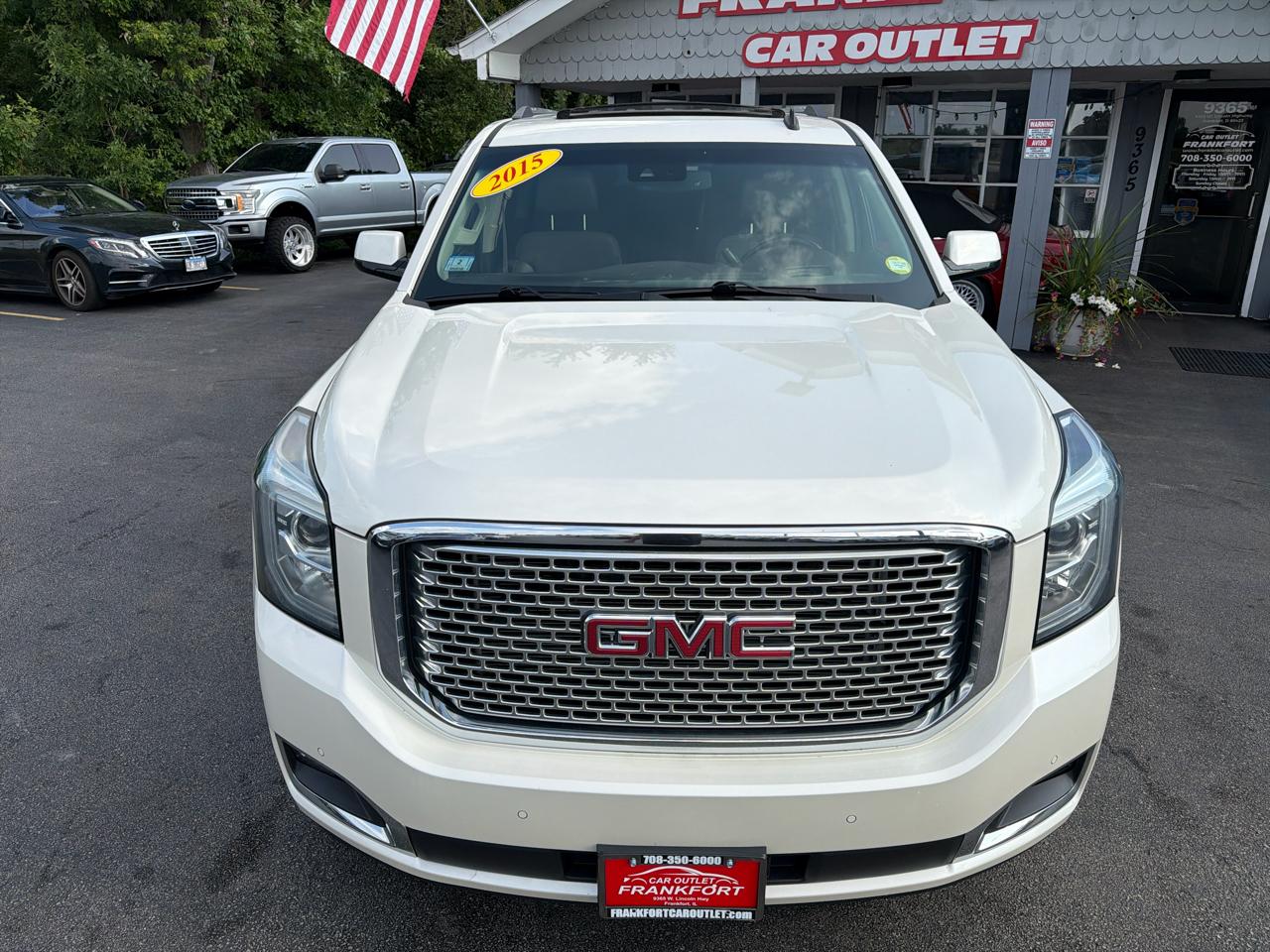 GMC Yukon XL 4WD 4dr Denali 2015