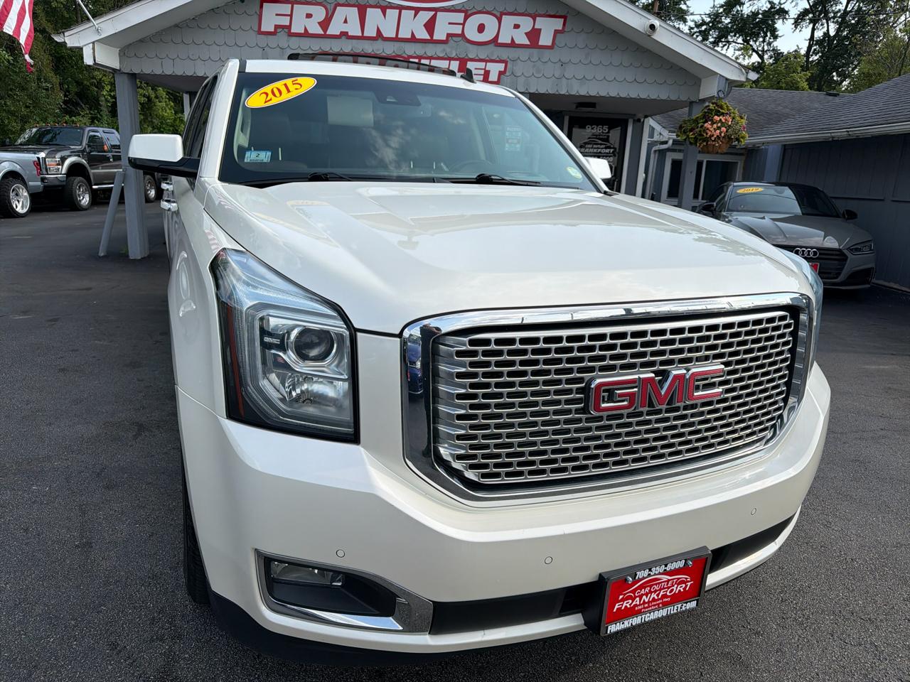 GMC Yukon XL 4WD 4dr Denali 2015