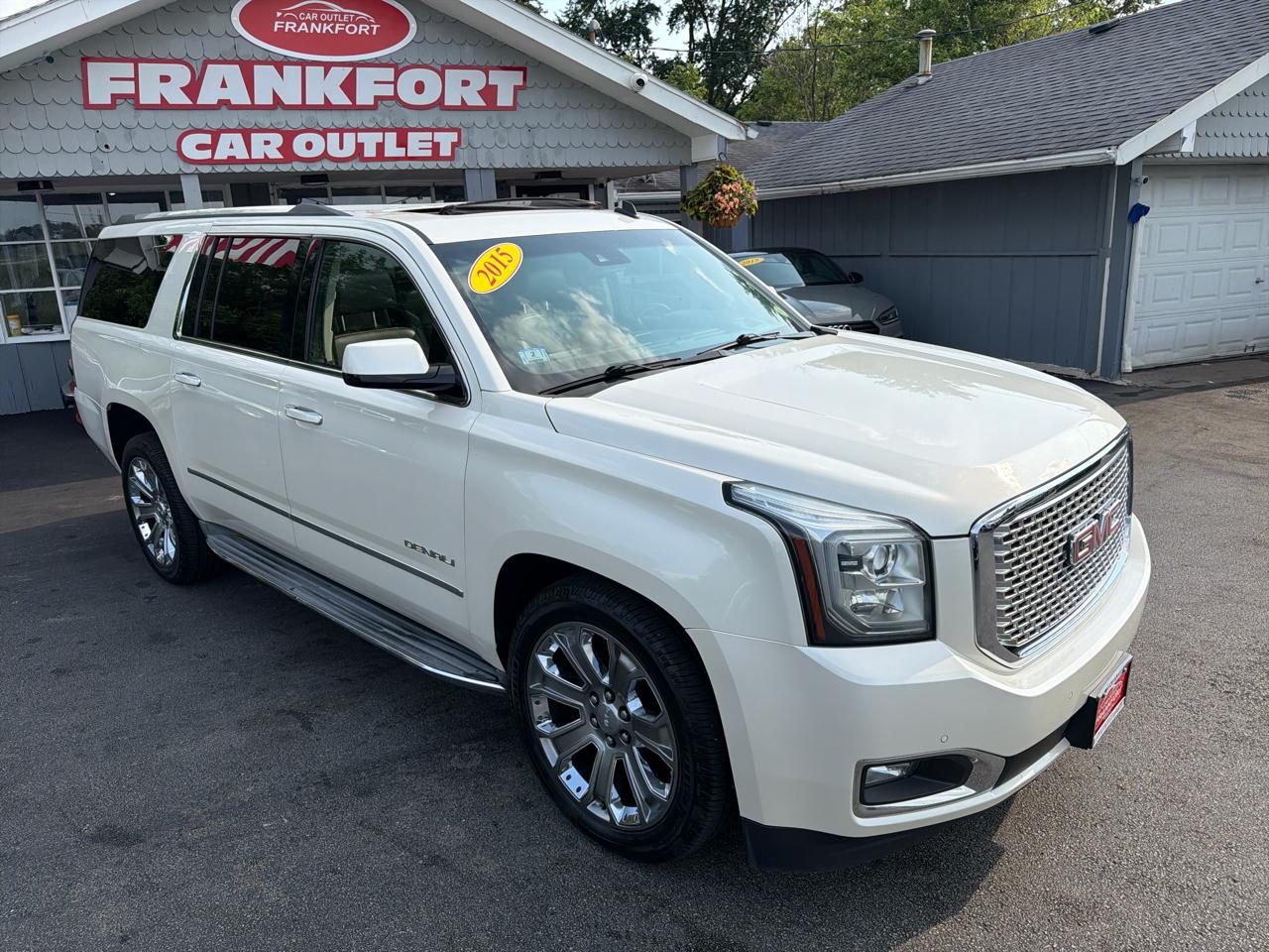 GMC Yukon XL 4WD 4dr Denali 2015