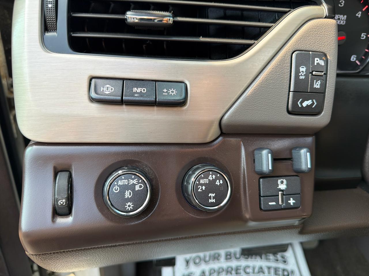 GMC Yukon XL 4WD 4dr Denali 2015