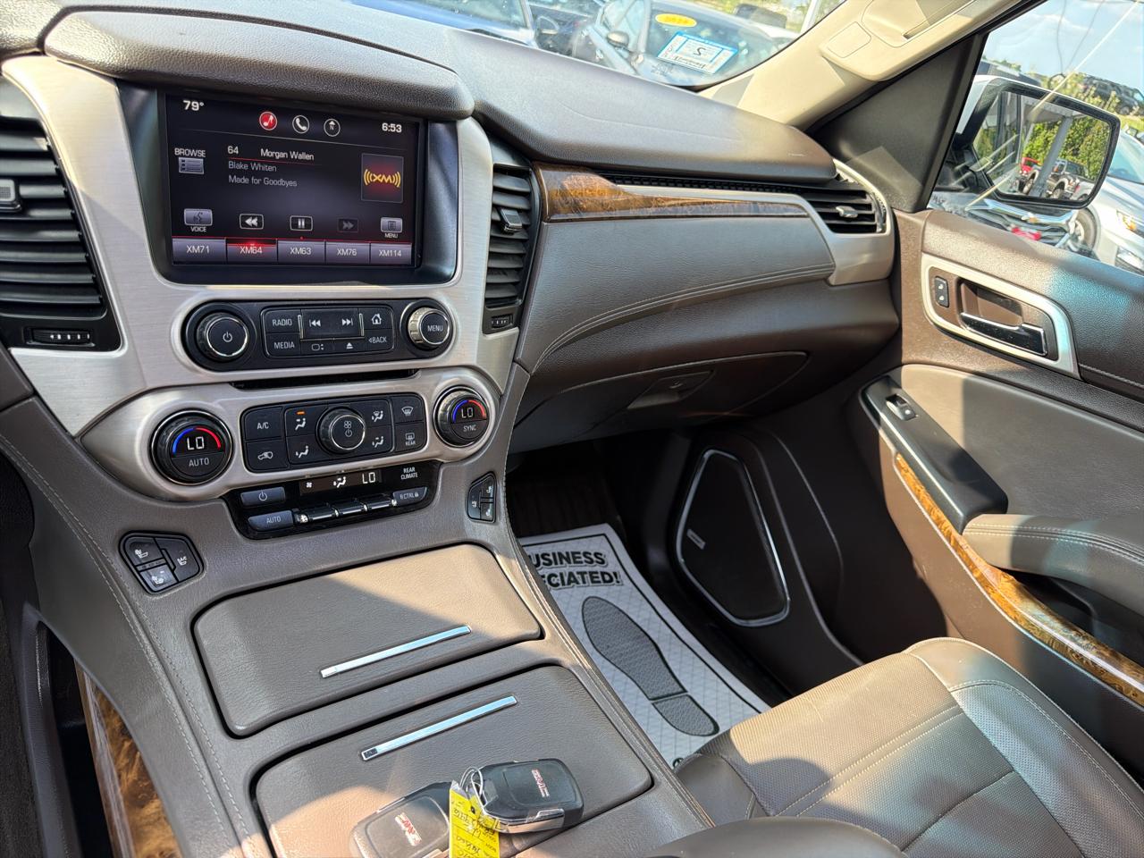GMC Yukon XL 4WD 4dr Denali 2015