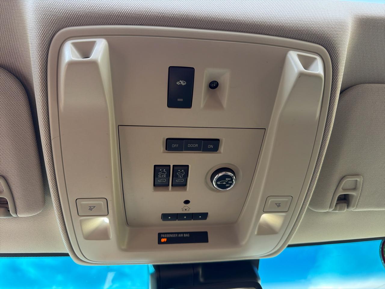 GMC Yukon XL 4WD 4dr Denali 2015