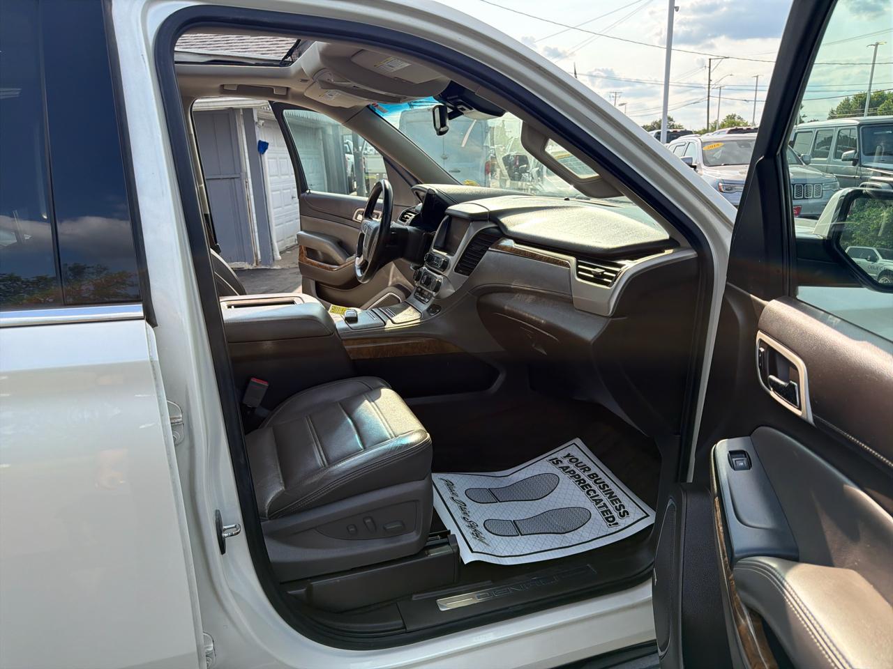 GMC Yukon XL 4WD 4dr Denali 2015