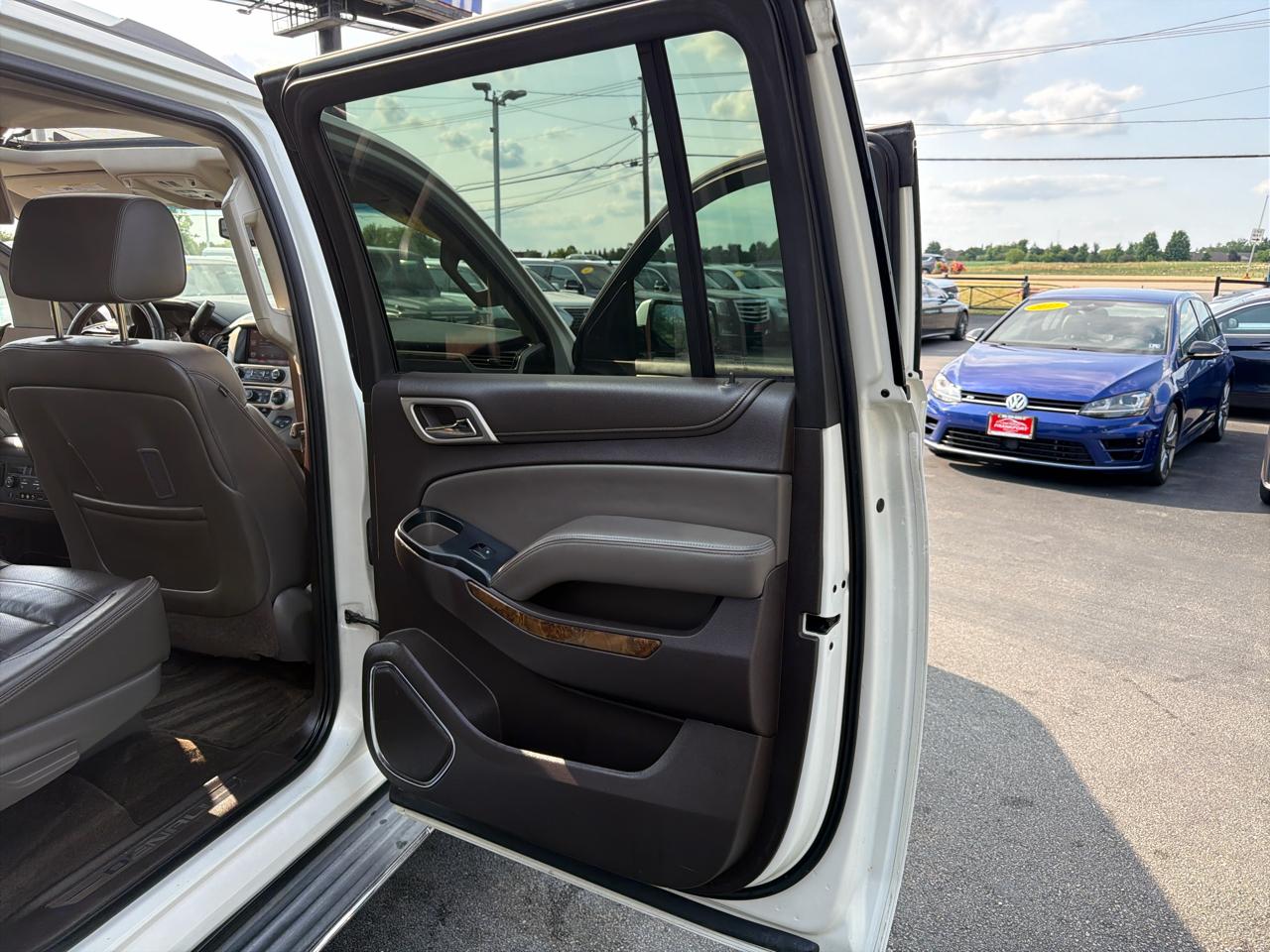 GMC Yukon XL 4WD 4dr Denali 2015