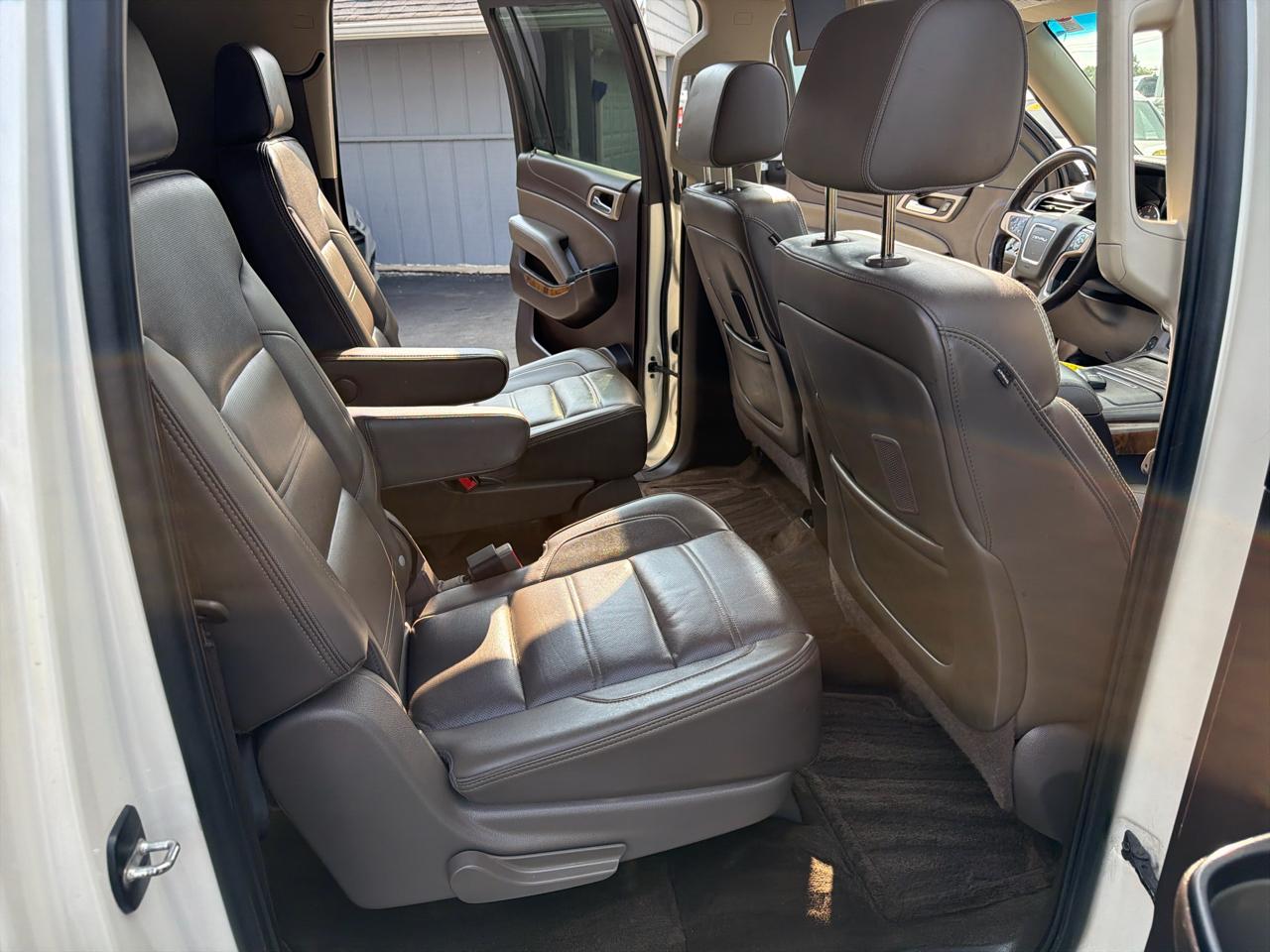 GMC Yukon XL 4WD 4dr Denali 2015