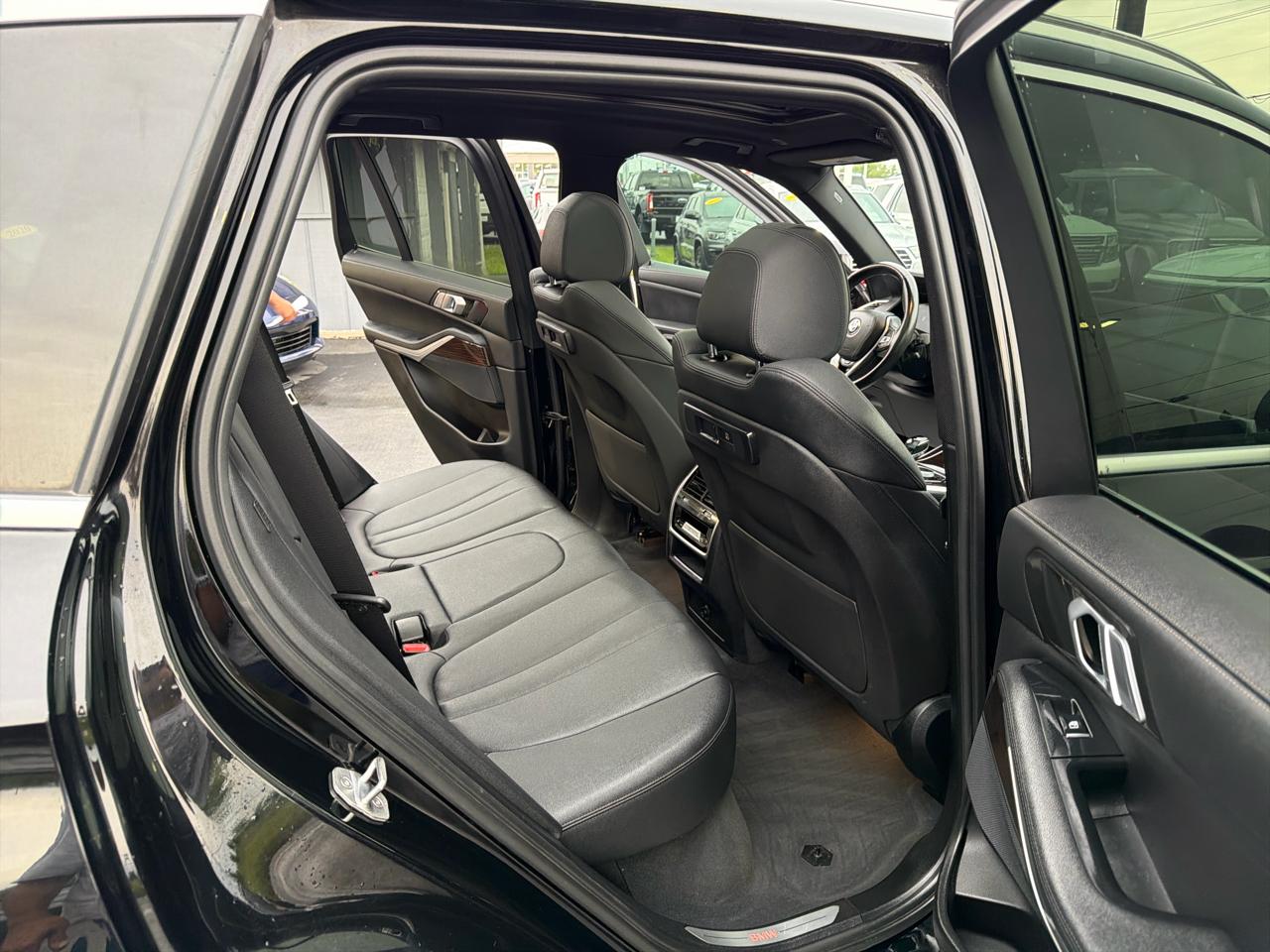 BMW X5 xDrive40i Sports Activity Vehicle 2020