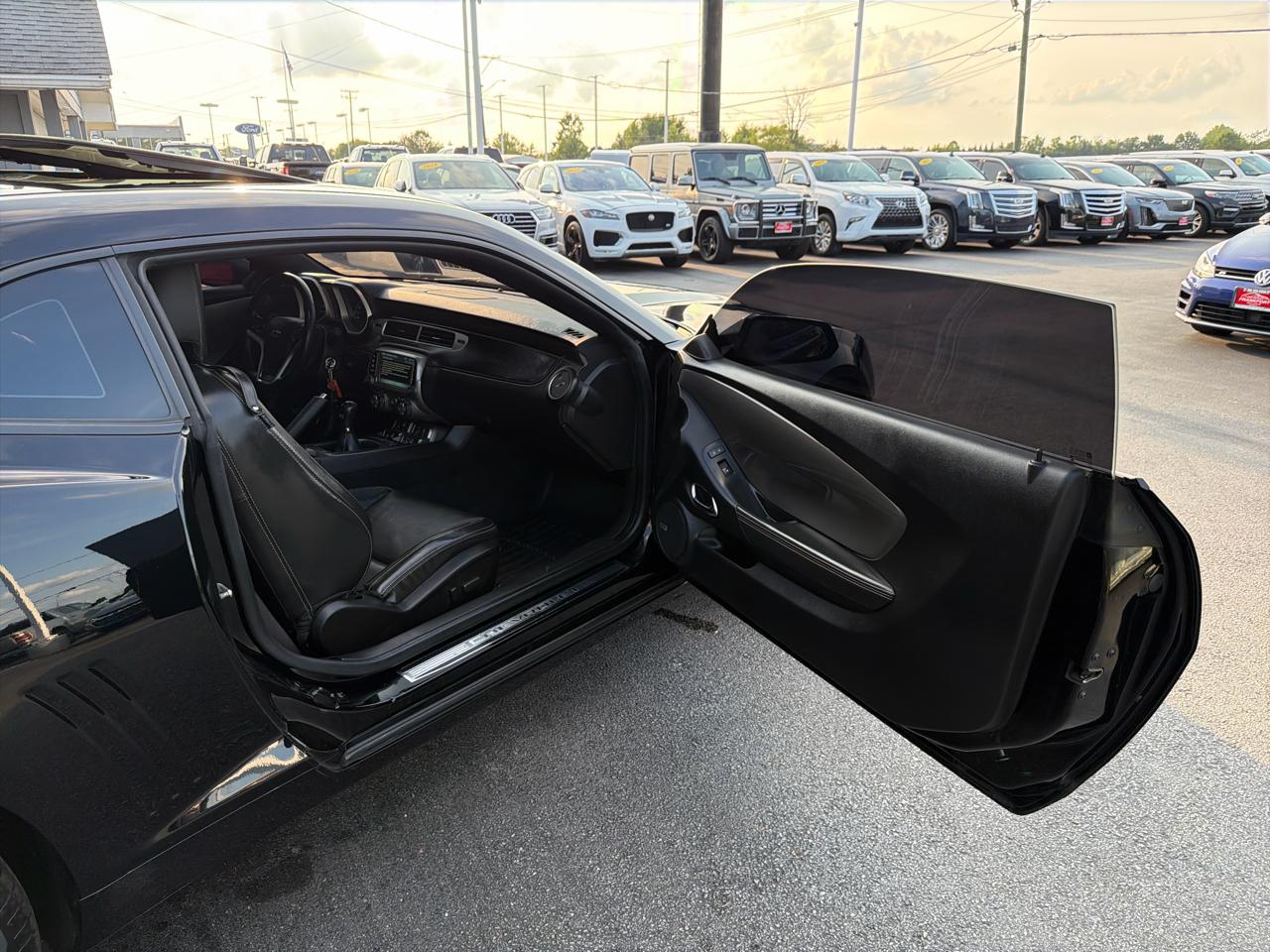 Chevrolet Camaro 2dr Cpe SS w/2SS 2013