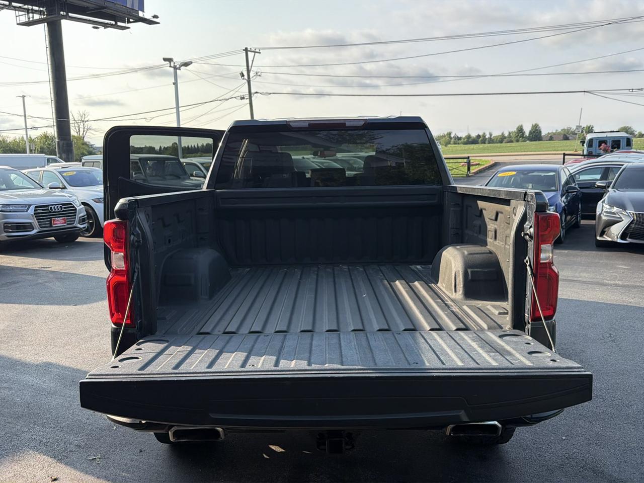 Chevrolet Silverado 1500 4WD Crew Cab 147" Custom Trail Boss 2020